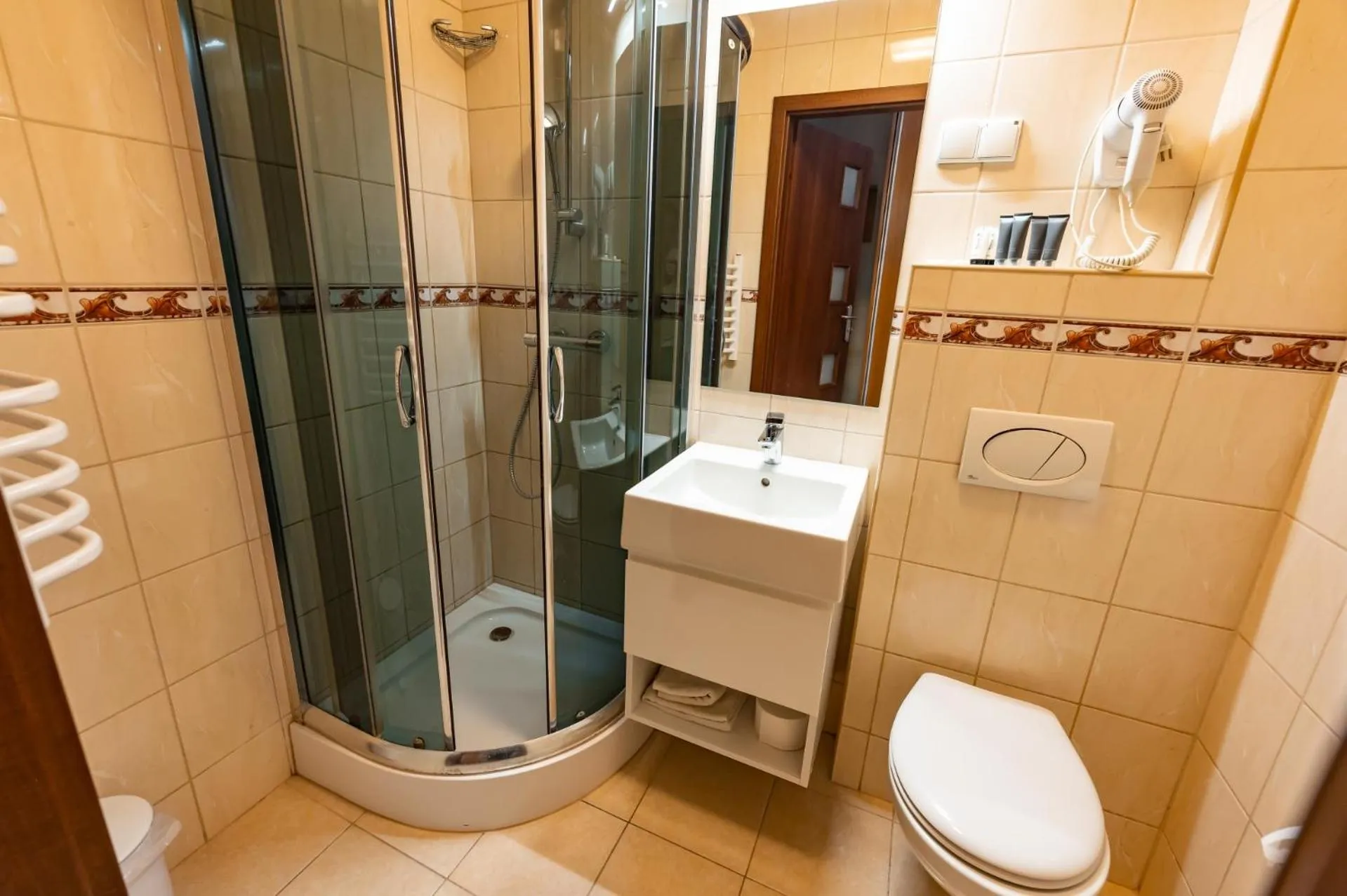 Bathroom in Ośrodek Szkoleniowo Wypoczynkowy Galicya