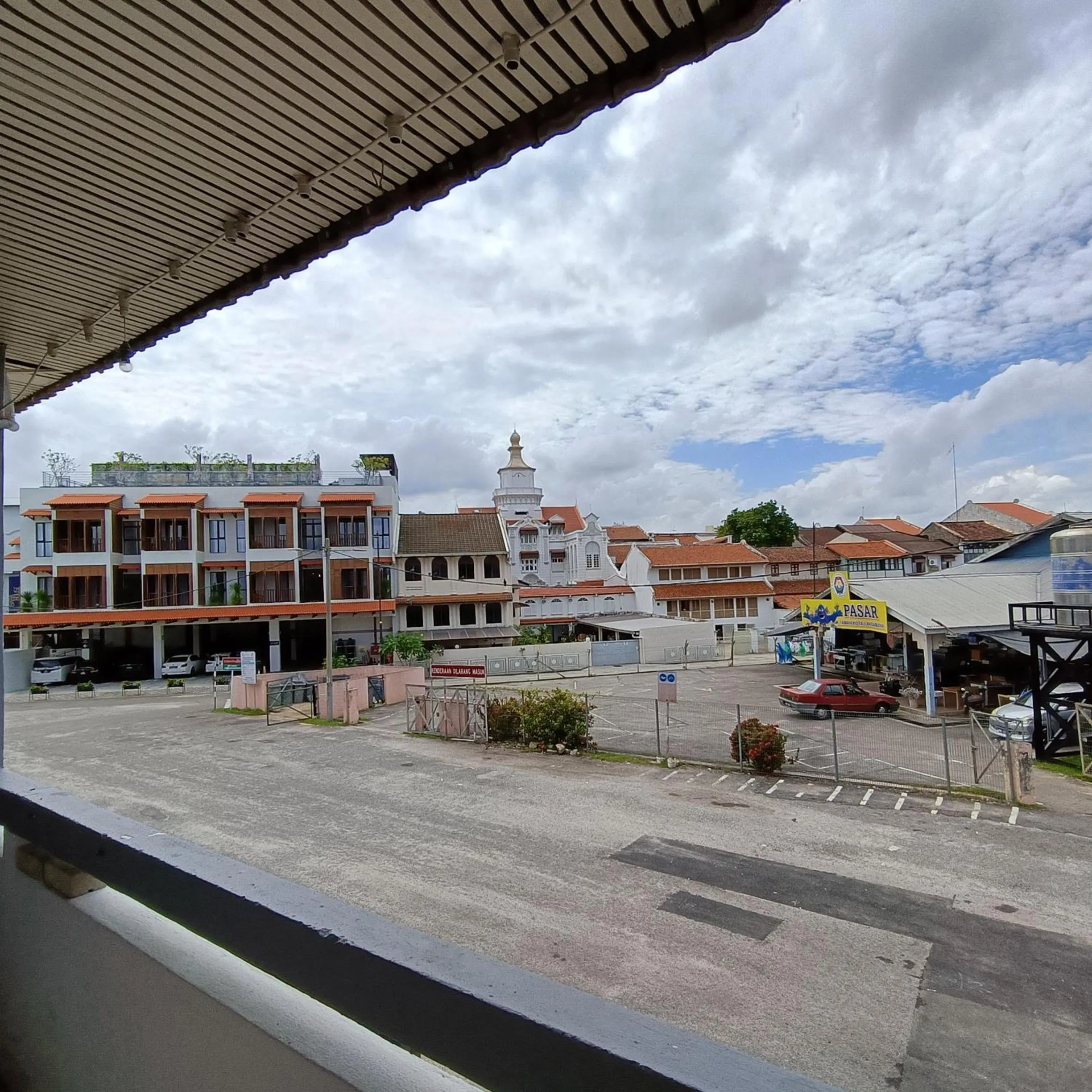Balcony/Terrace in Kota Lodge Guest House