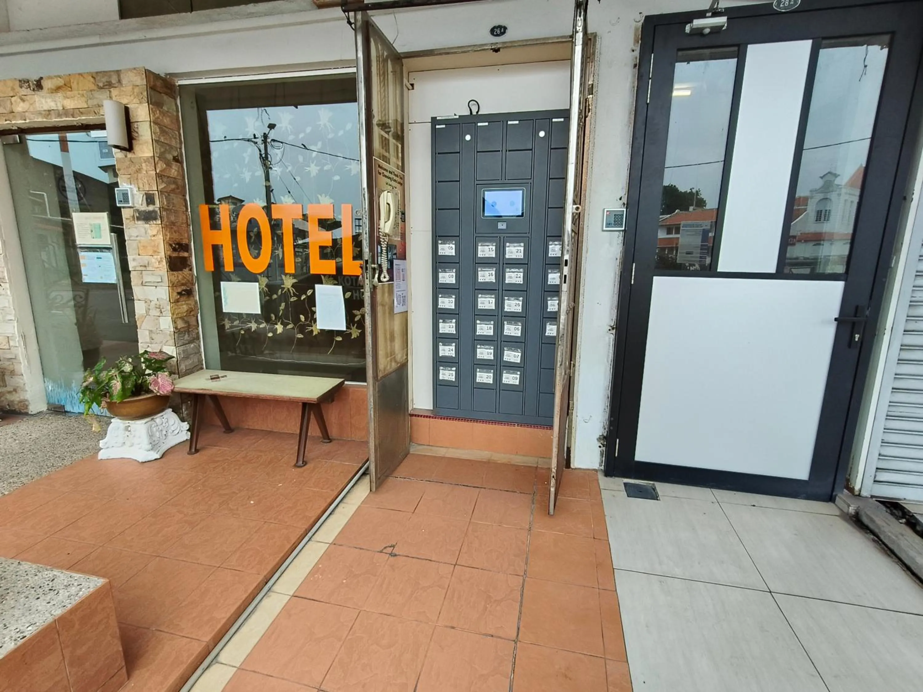 Property building in Kota Lodge Guest House