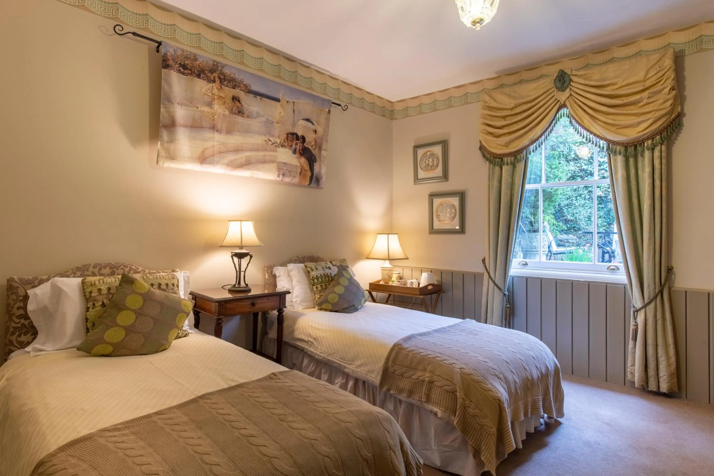 Bedroom, Bed in Britannia House