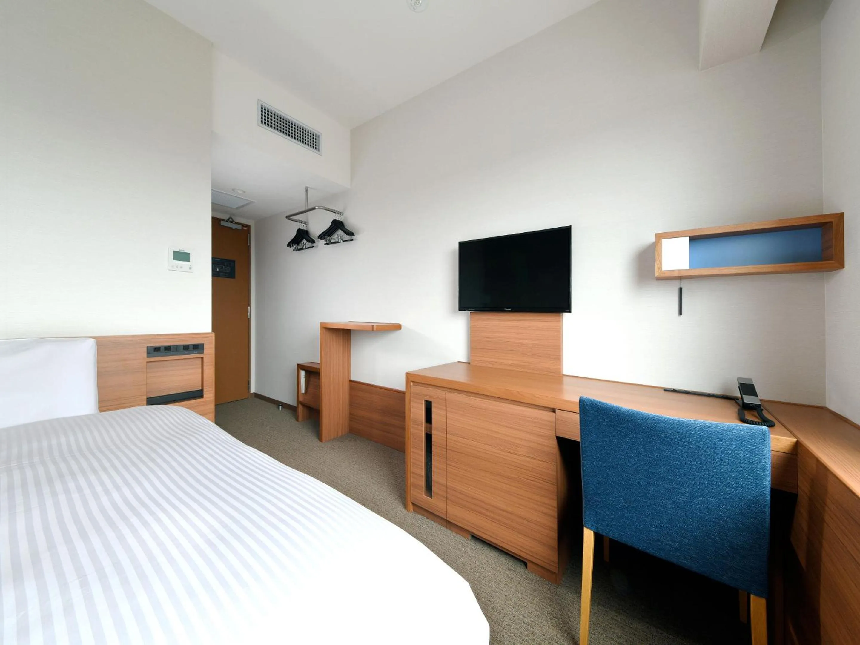 Bedroom, Bed in JR Inn Chitose