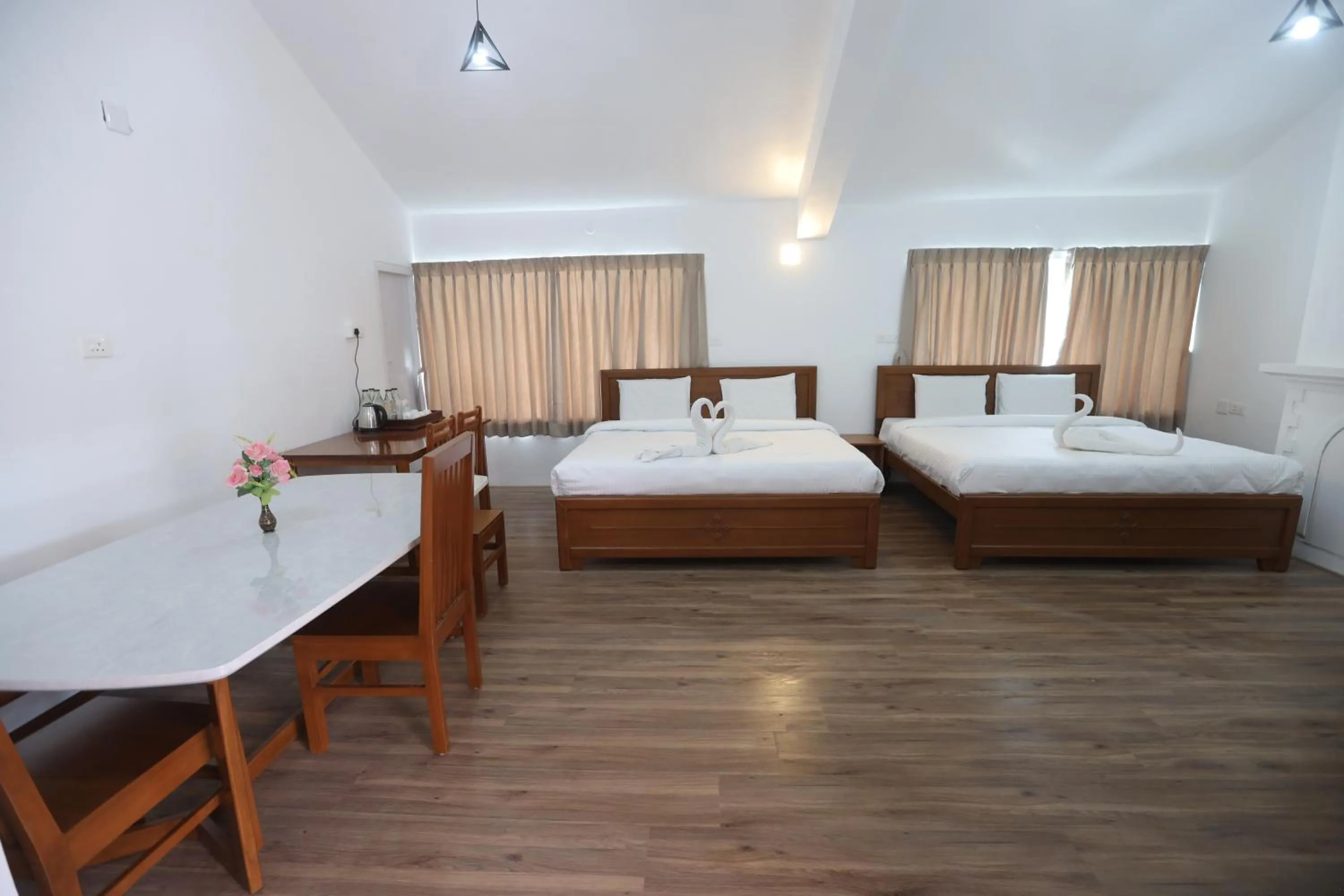 Living room, Bed in Delightz Inn