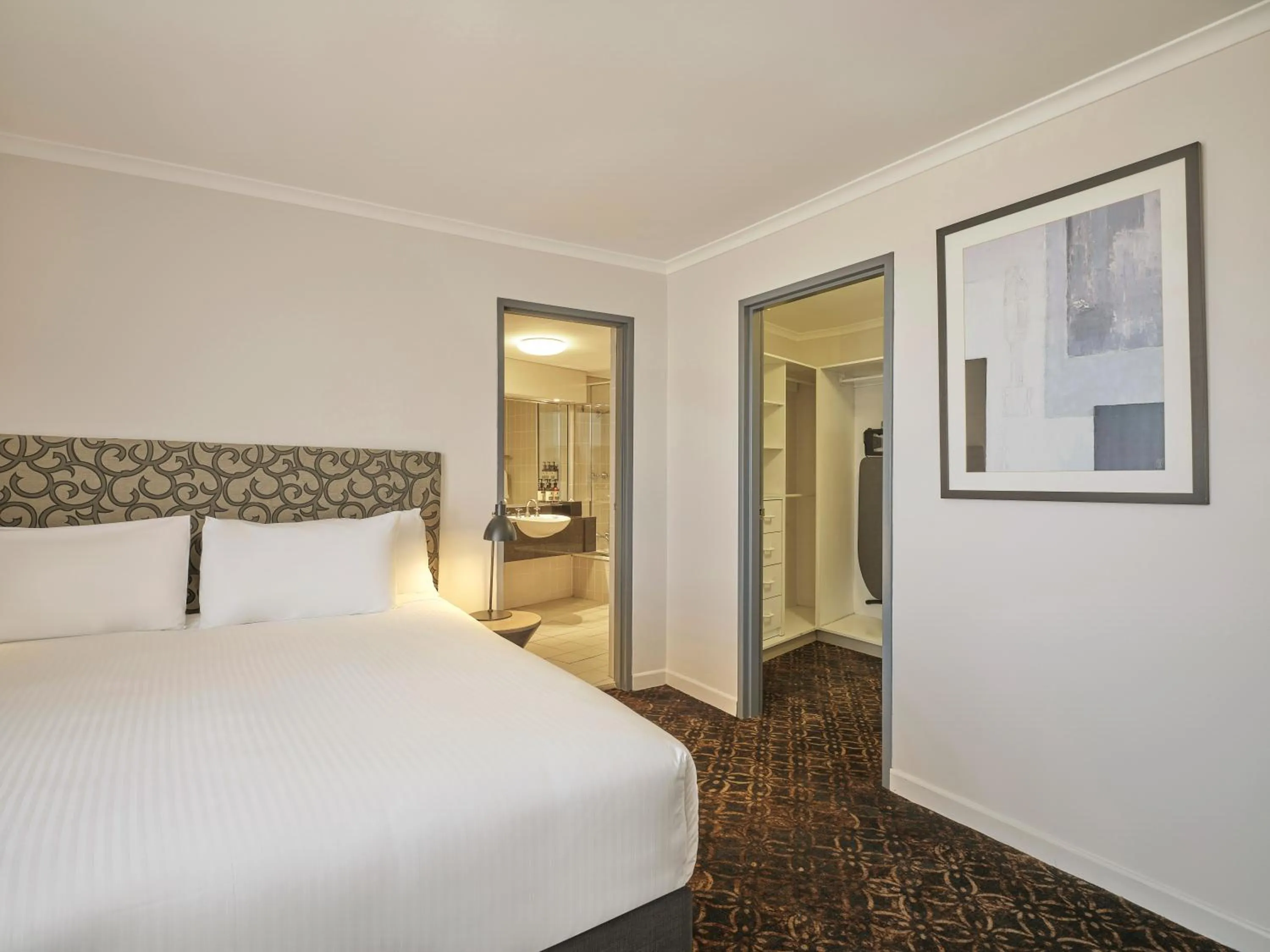 Bed in Rendezvous Hotel Sydney The Rocks