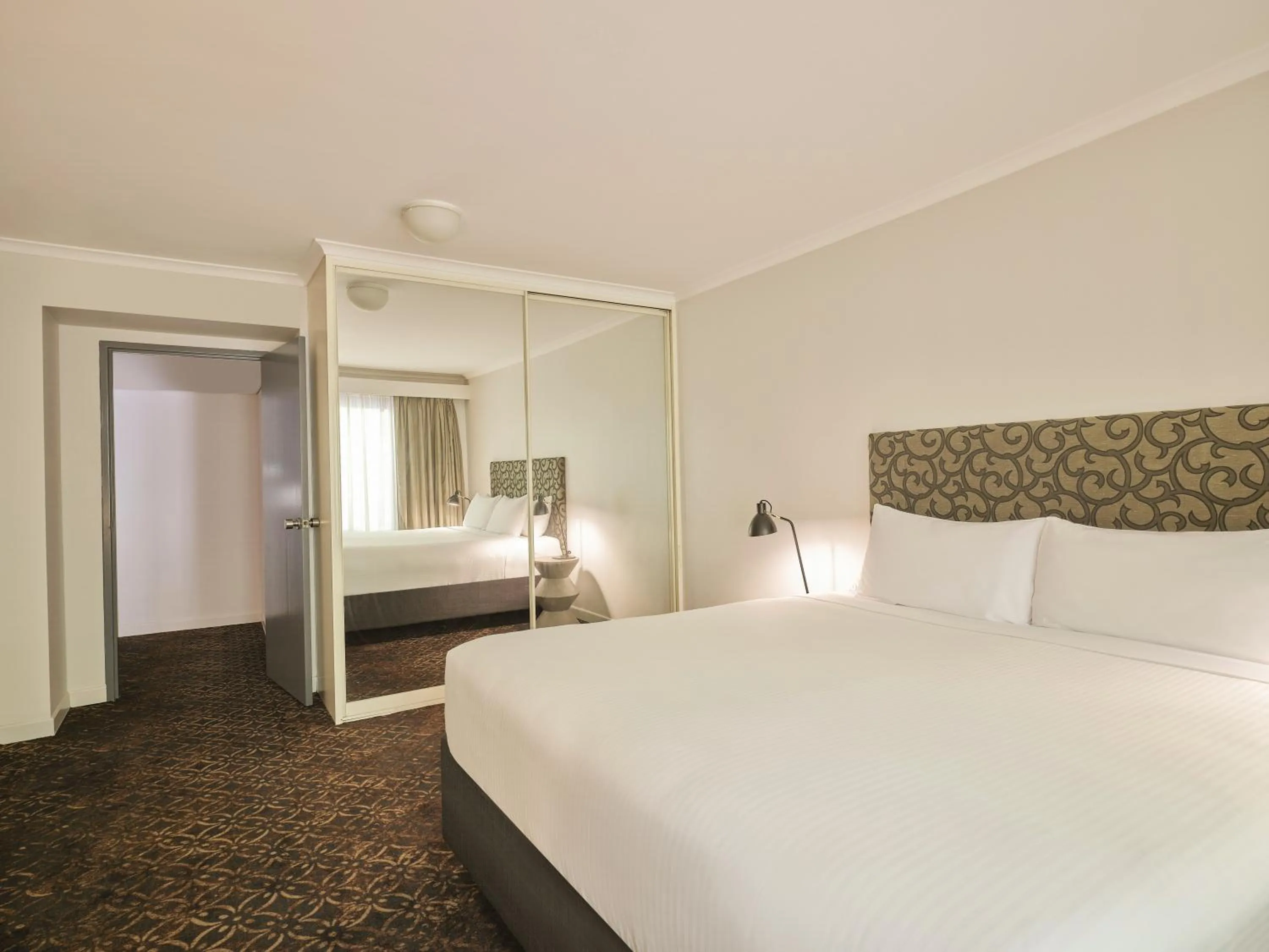 Bed in Rendezvous Hotel Sydney The Rocks