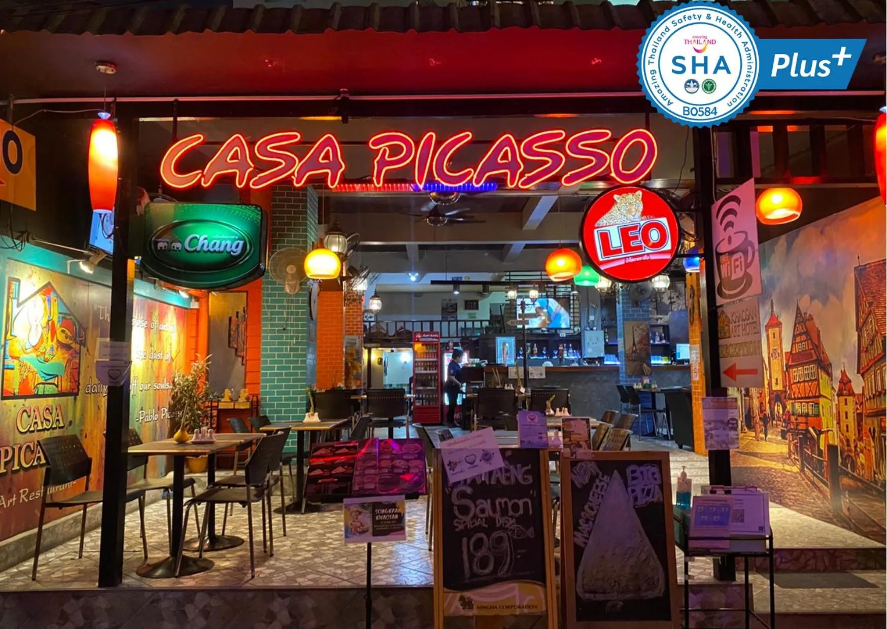 Restaurant/places to eat in Casa Picasso Near Chabad House