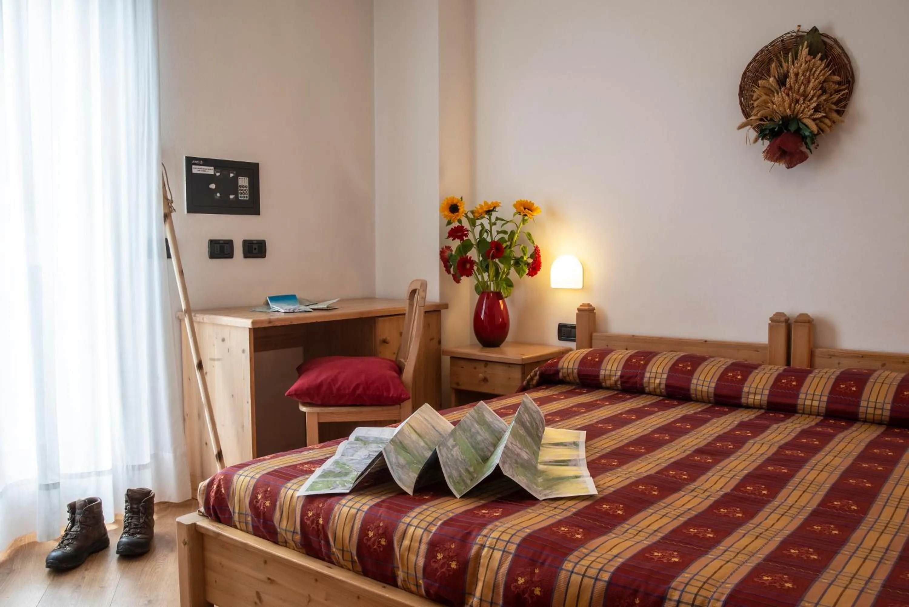 Bed in Hotel Chalet Genziana