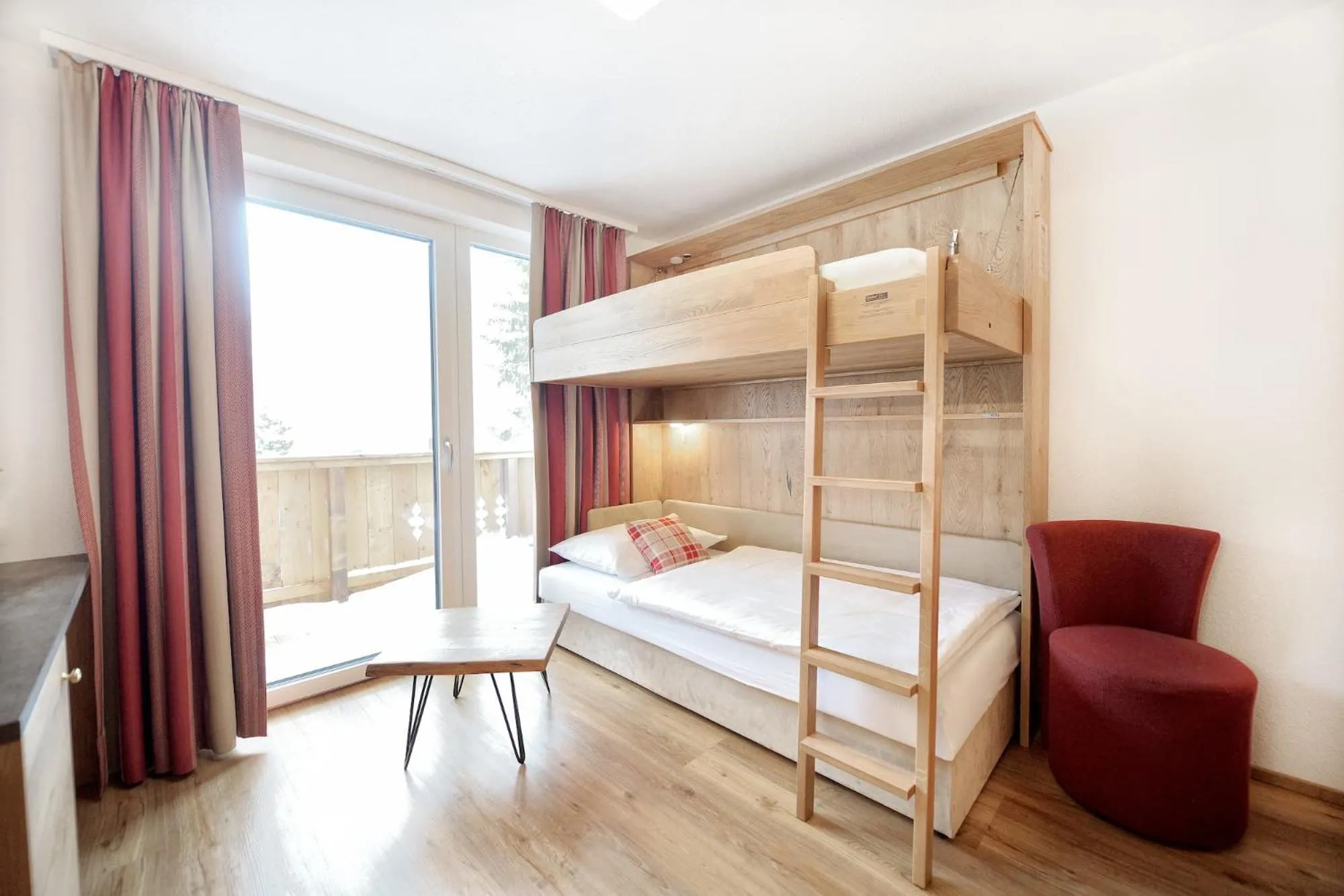 Bed in Hotel Alpina Superior