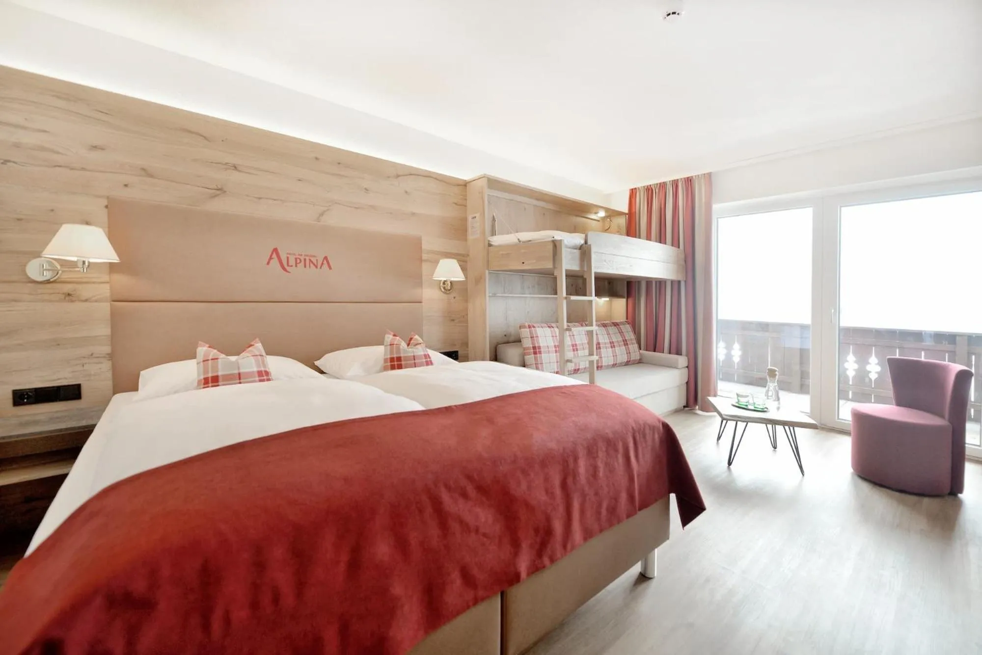 Bed in Hotel Alpina Superior