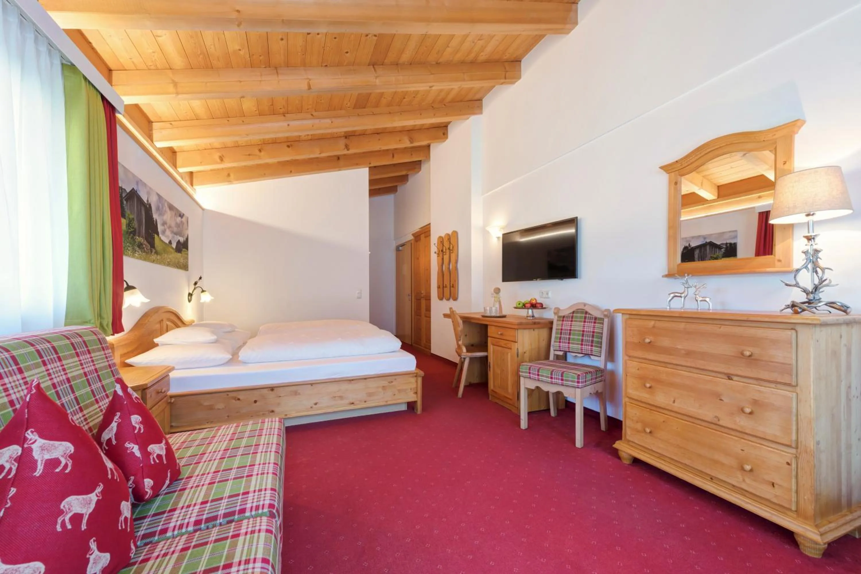 Photo of the whole room, Bed in Hotel Pettneuerhof