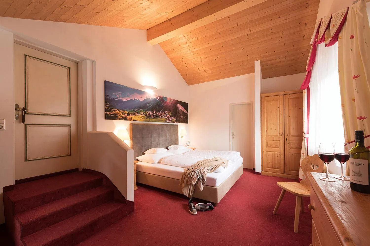 Bed in Hotel Pettneuerhof