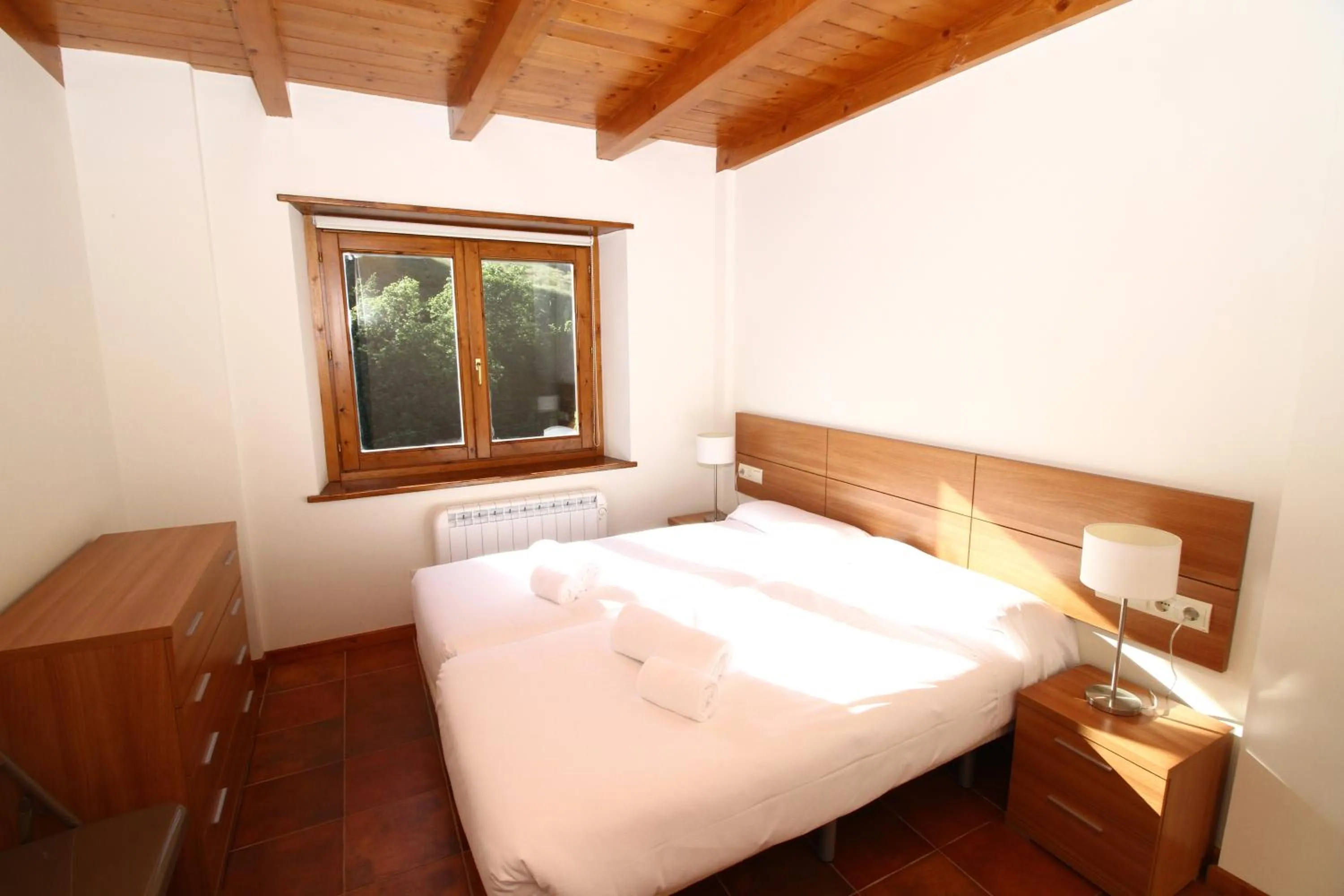 Bed in Apartamentos SNÖ Mont Romies Unhola