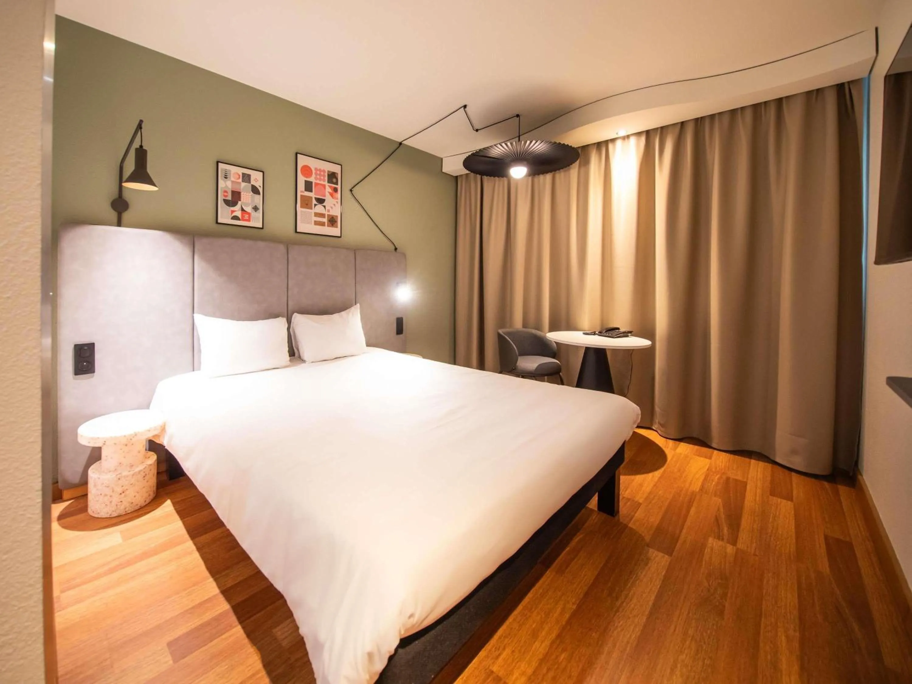 Bedroom, Bed in ibis Nogent Sur Marne RÉNOVÉ EN 2025