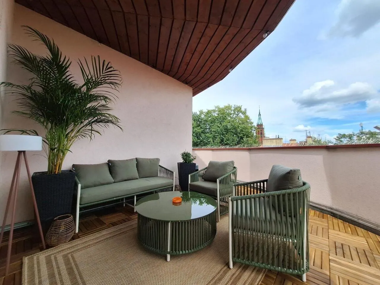 Balcony/Terrace in SkyHotelGwarna