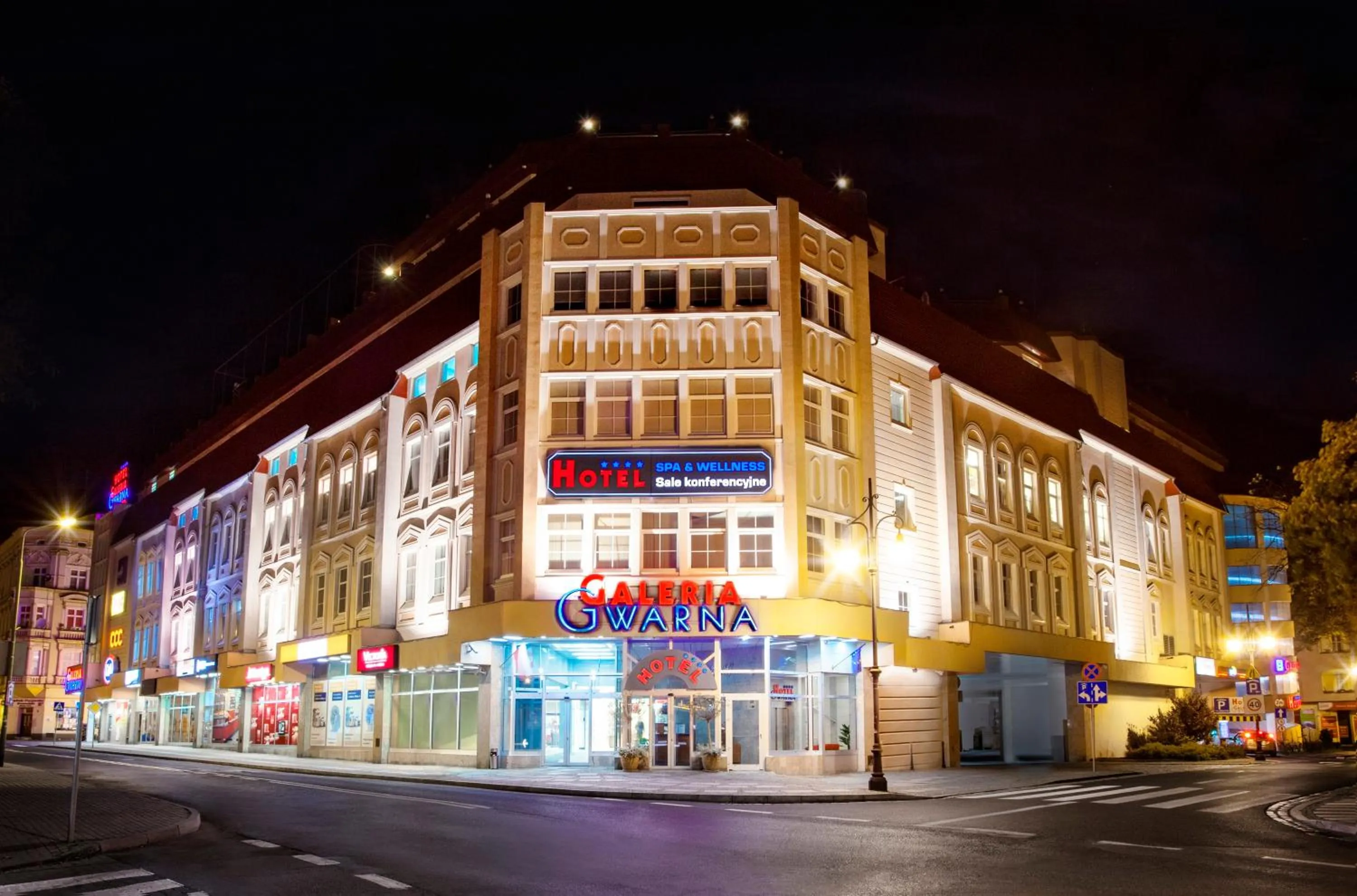 Facade/entrance in SkyHotelGwarna