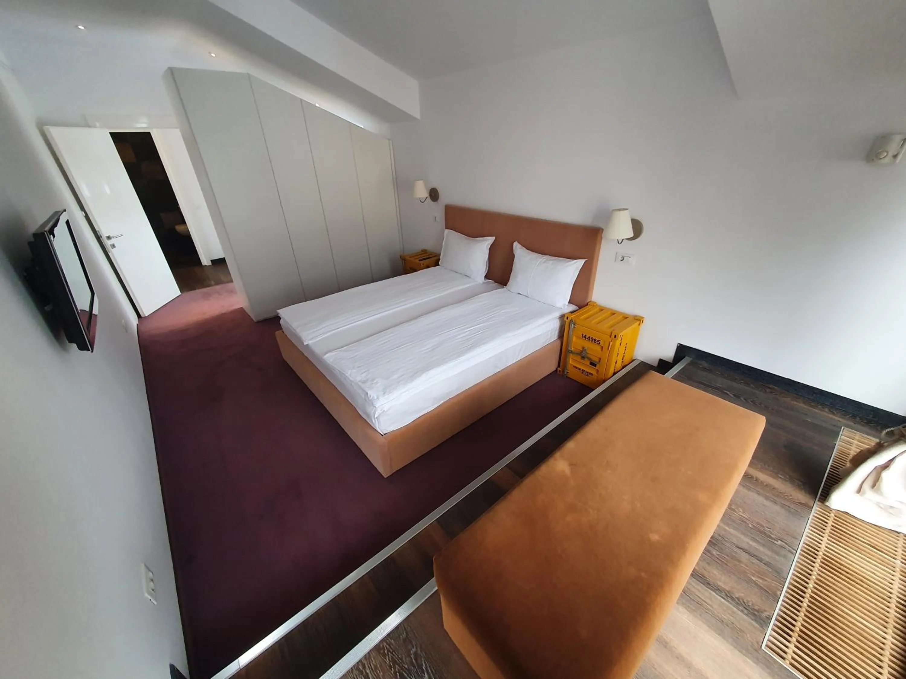 Bed in Apart Hotel Vlad Tepes