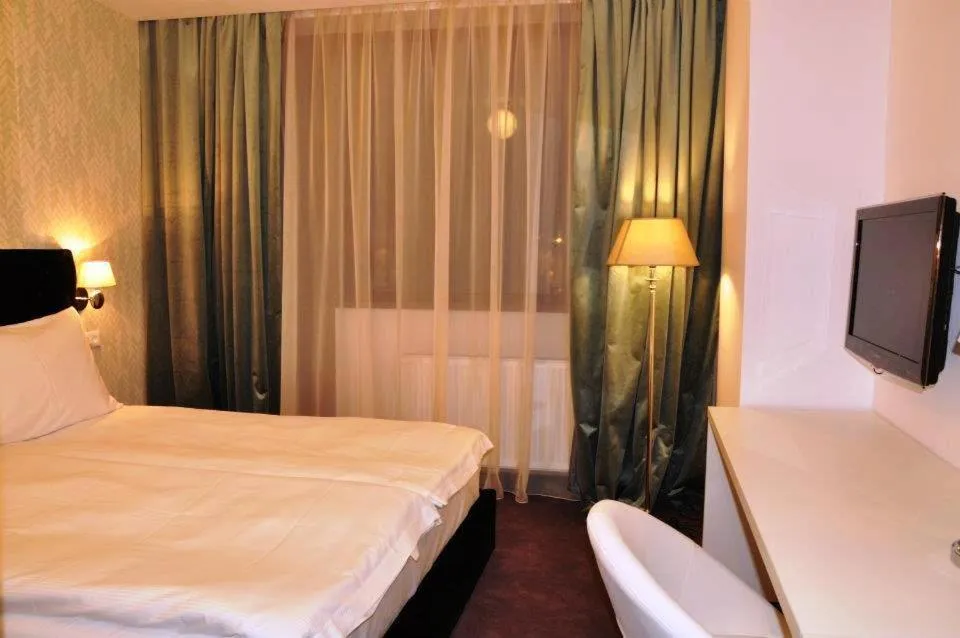 TV and multimedia, Bed in Apart Hotel Vlad Tepes