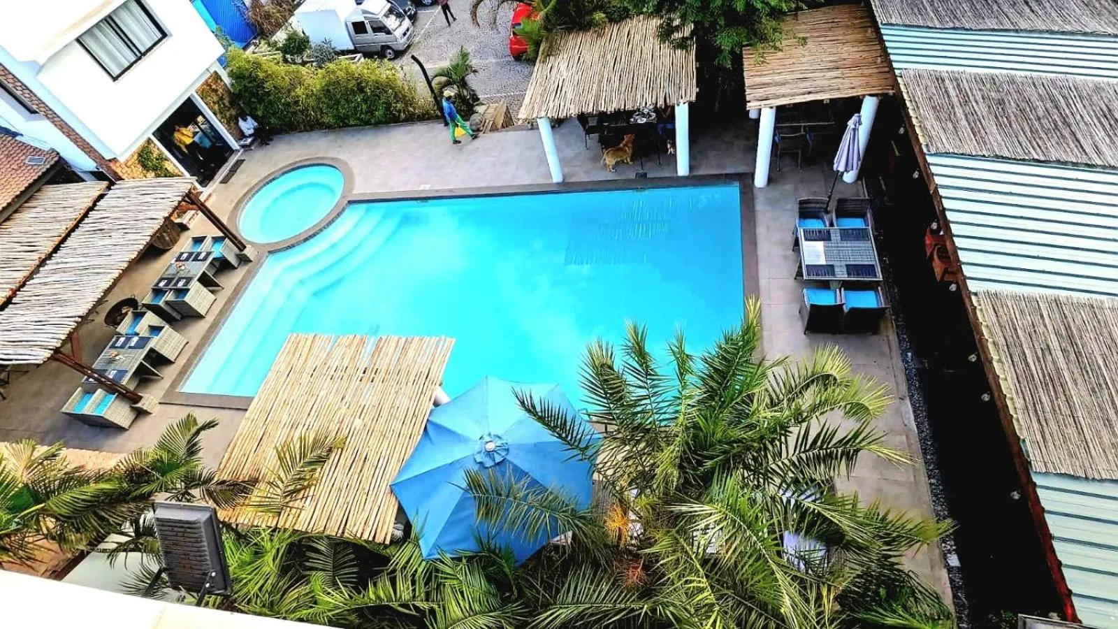 Swimming pool in Ikopa Hôtel Madagascar