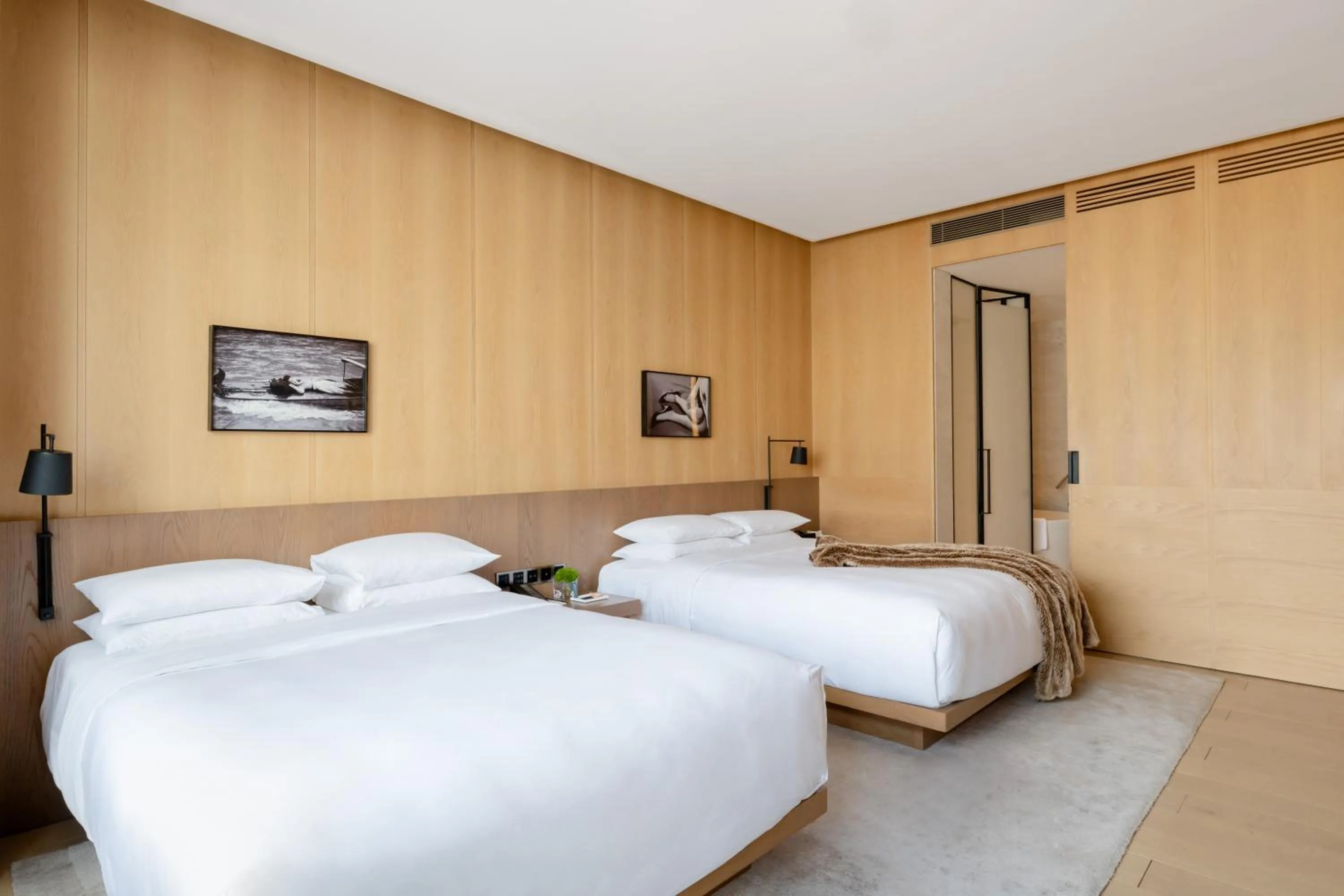 Bedroom, Bed in The Shanghai EDITION