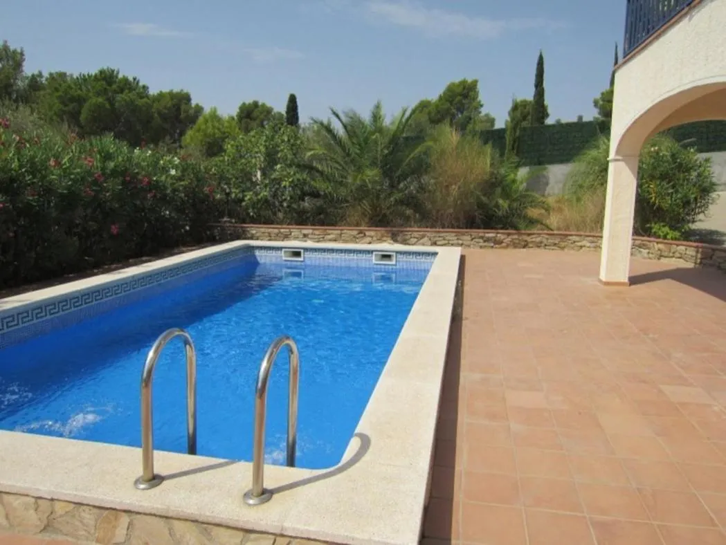 Swimming pool in segovia 14