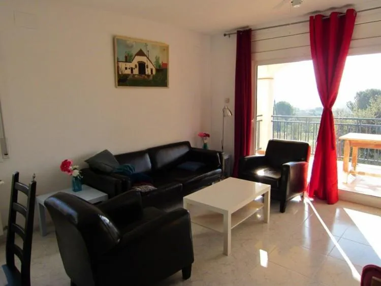 Living room in segovia 14
