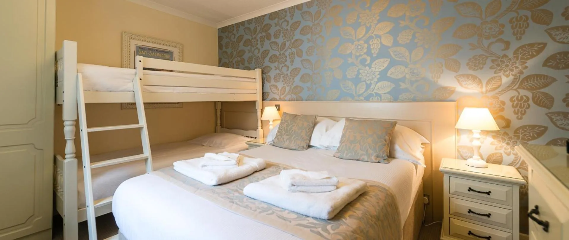 Bedroom, Bed in Maison Gorey Hotel