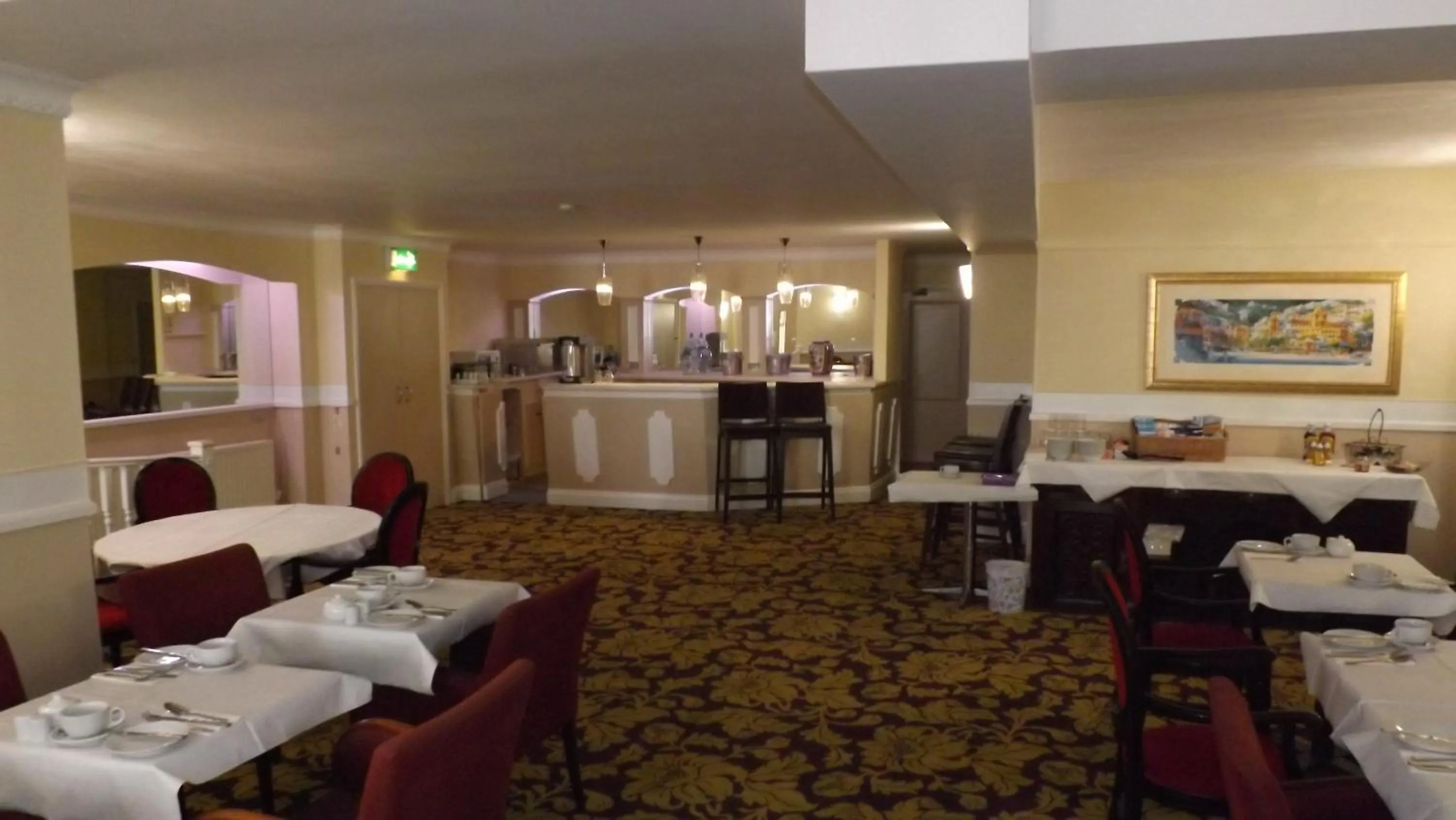 Restaurant/places to eat in Maison Gorey Hotel