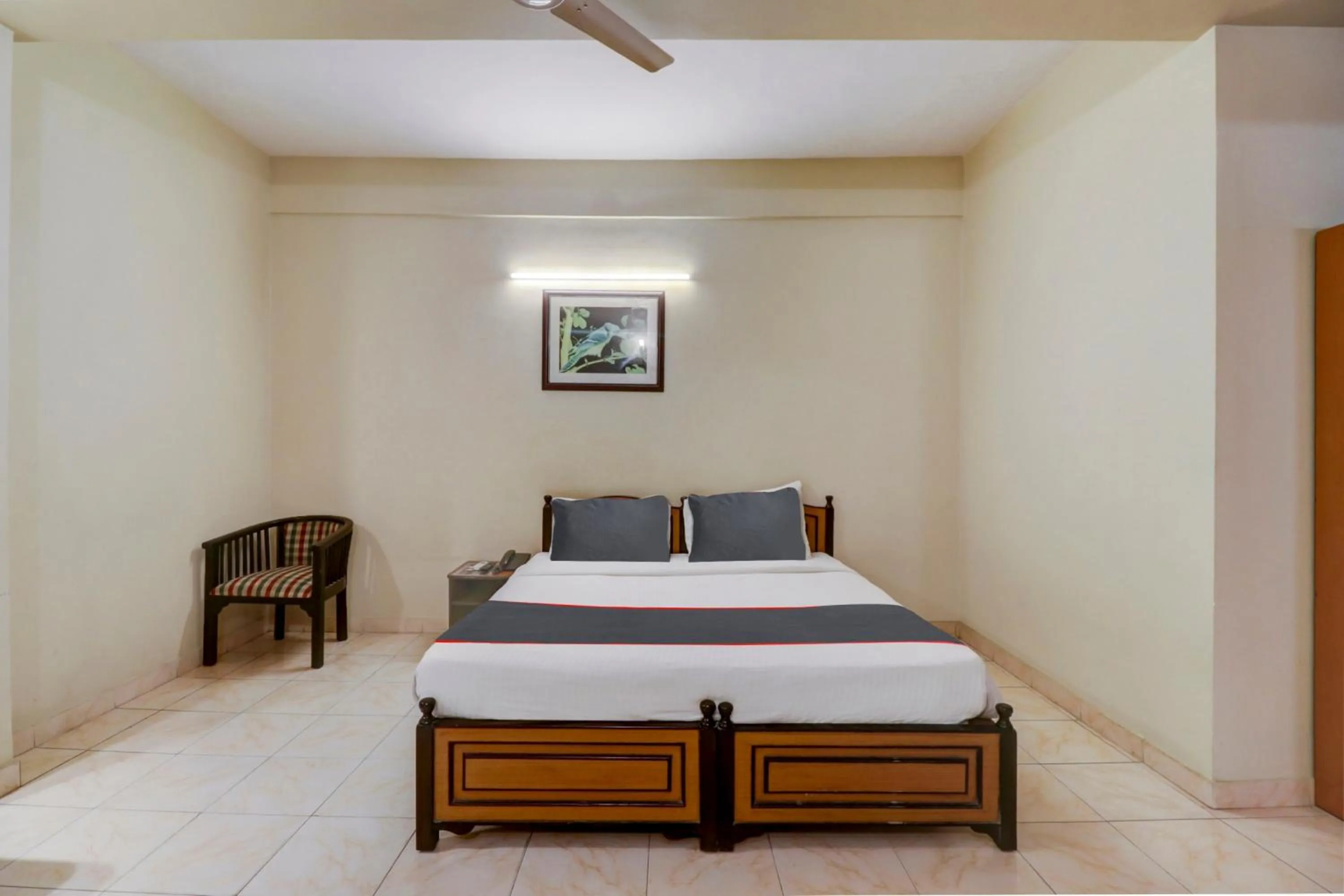 Bedroom, Bed in SUPER COLLECTION O GREEN VIEW HOMES Near Nexus