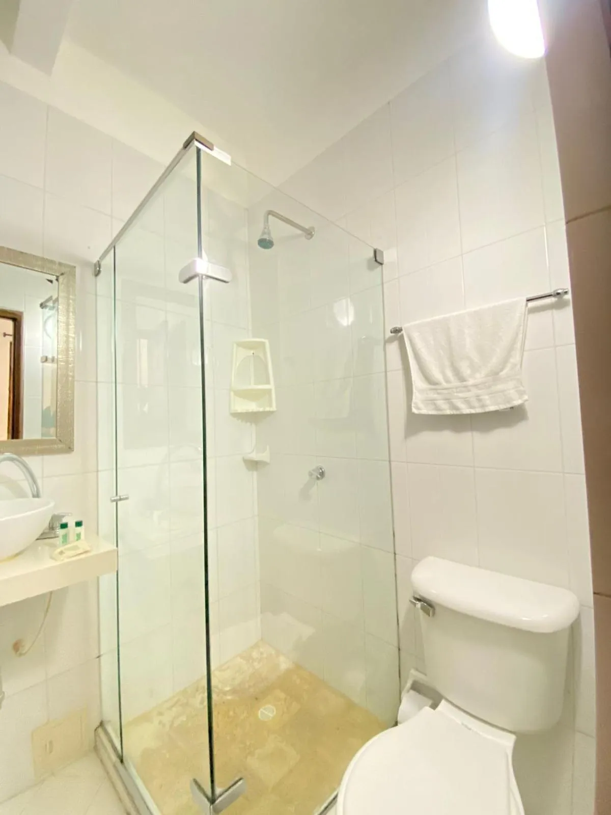 Bathroom in Patio de Getsemani