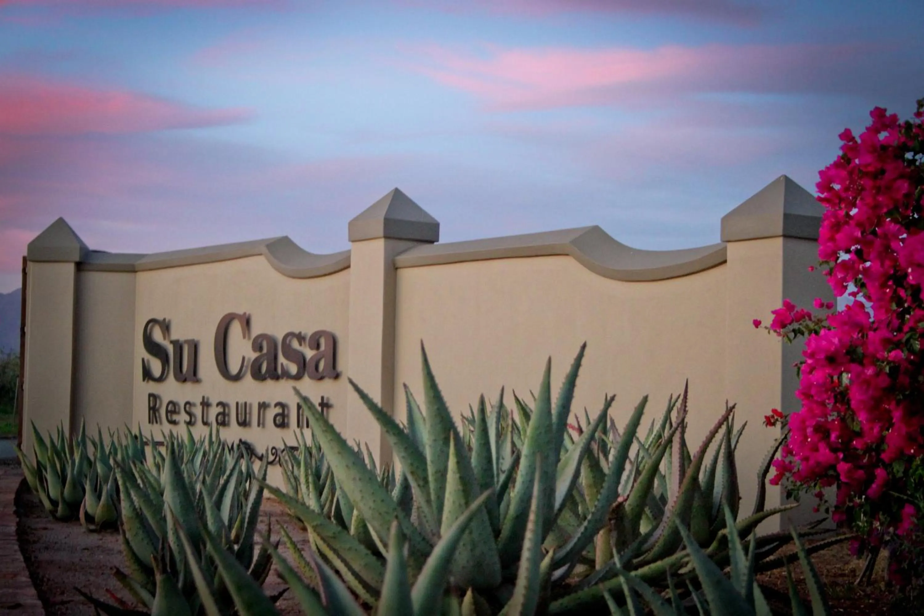 Restaurant/places to eat in Surval Boutique Olive Estate