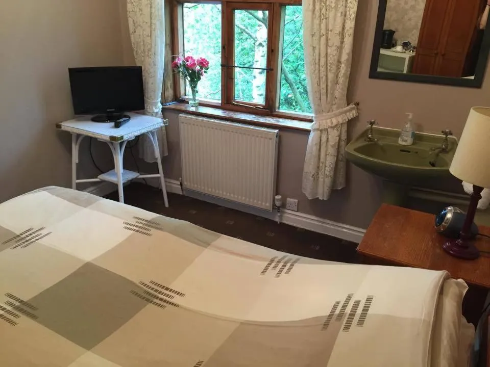 TV and multimedia, Bed in Oakfield Lodge Guest House Stockport