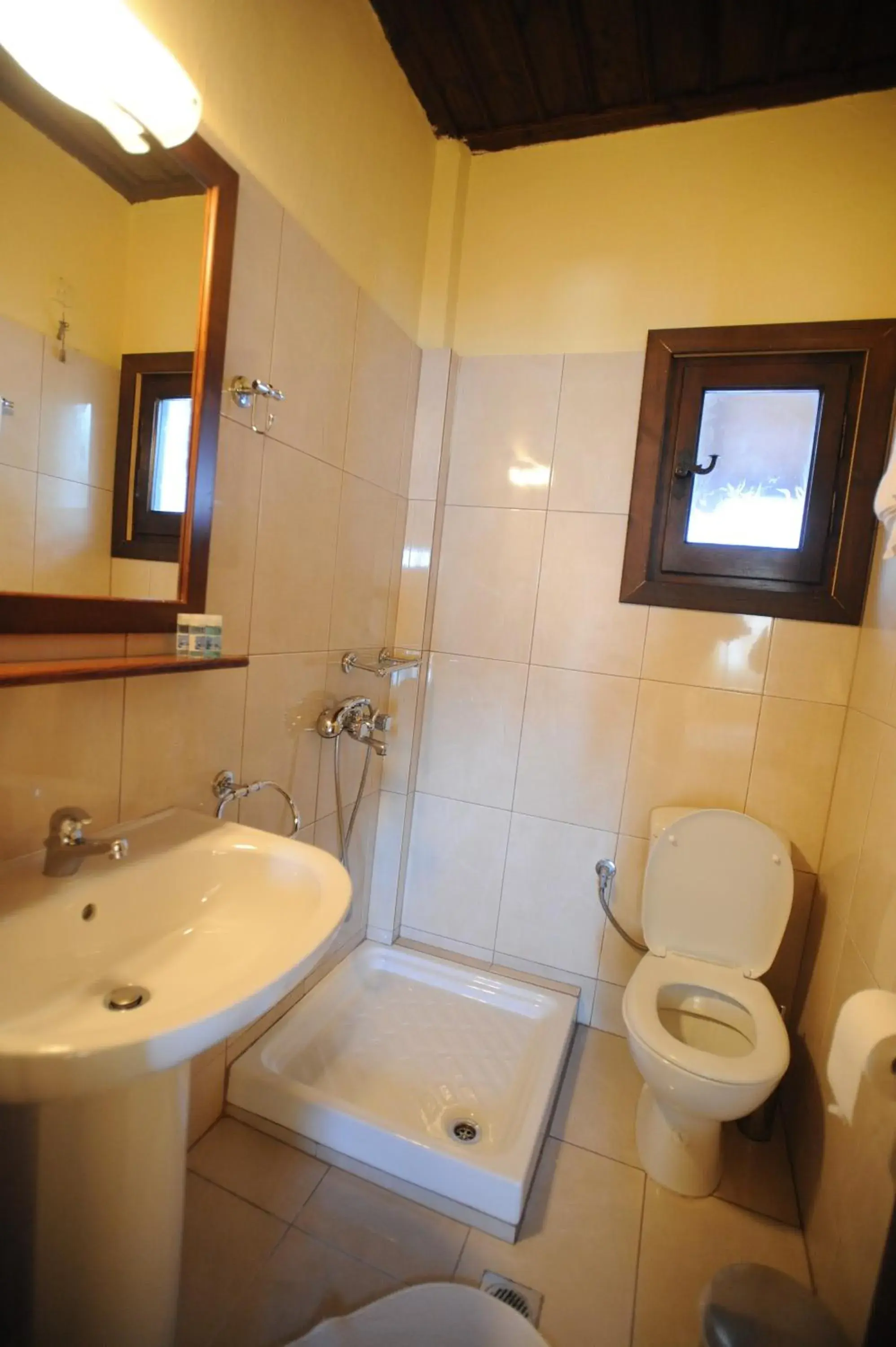 Standard Twin Room in Boutique Hotel Kentrikon & Bungalows Standard Twin Room in Boutique Hotel Kentrikon & Bungalows