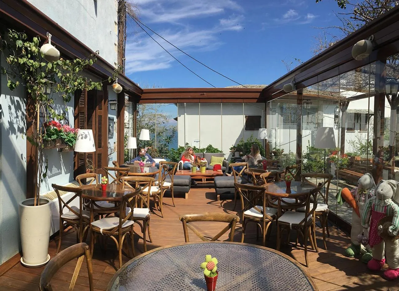 Patio in Boutique Hotel Kentrikon & Bungalows