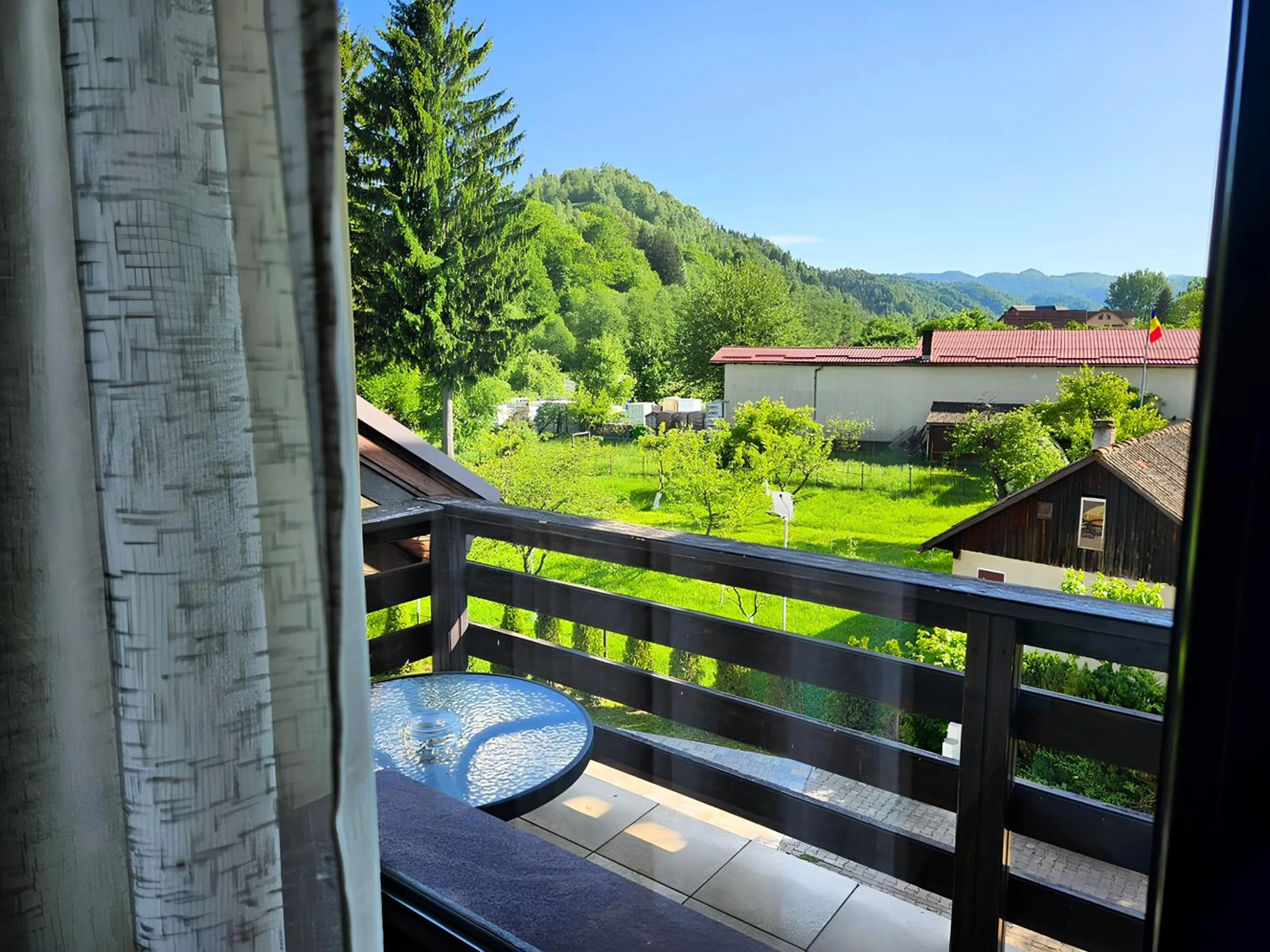 Classic Quadruple Room in Pensiunea Andrei Moieciu