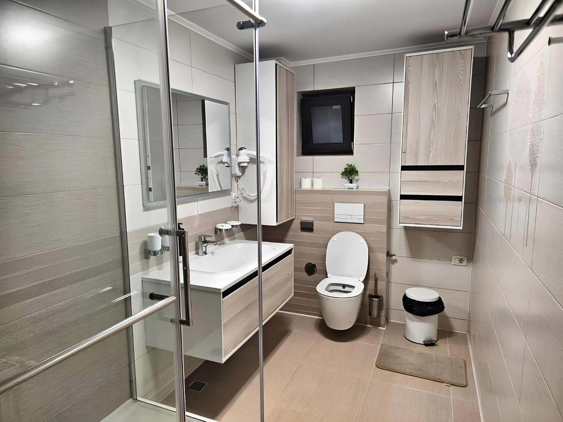 Two-Bedroom Deluxe Apartment with Garden View in Pensiunea Andrei Moieciu