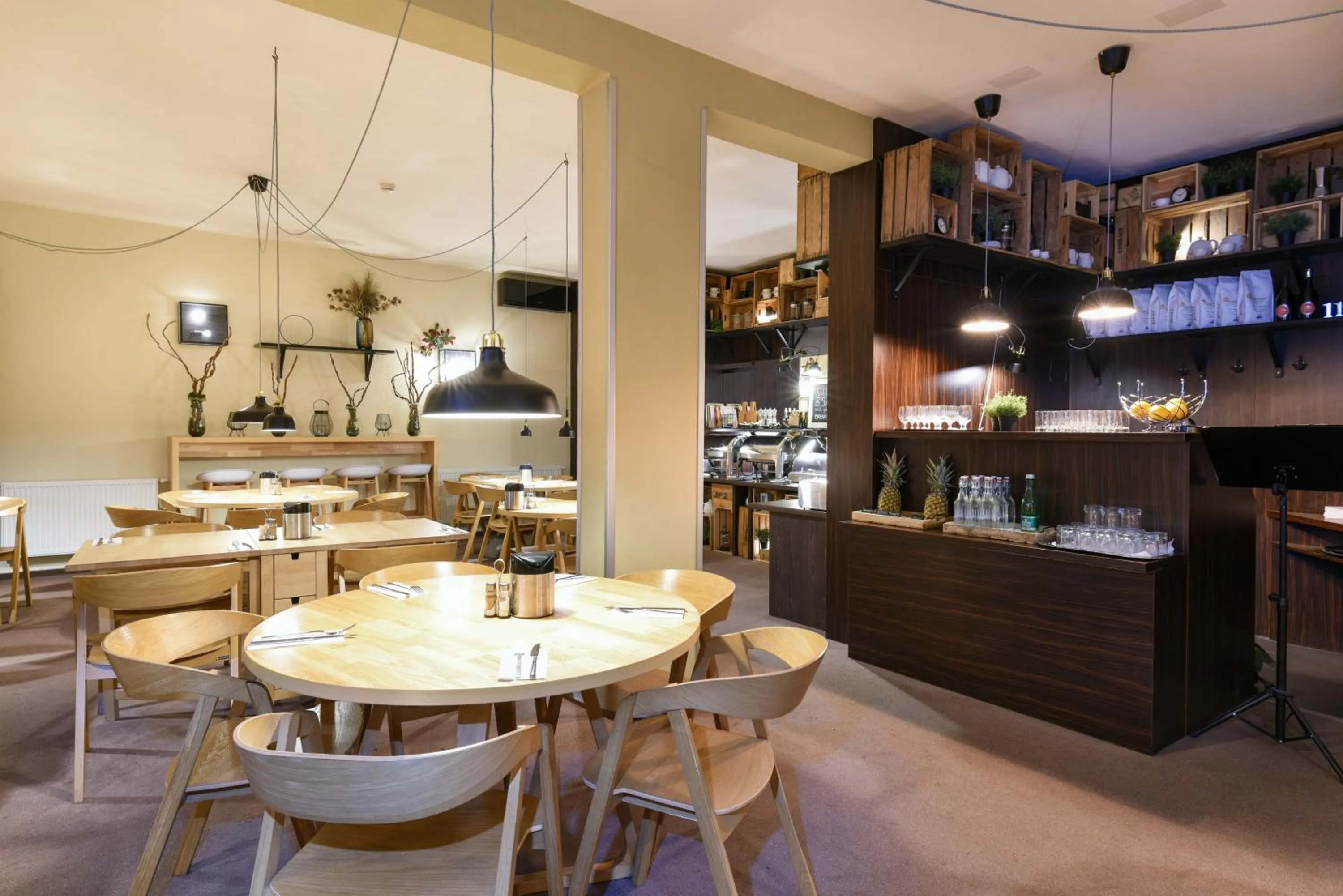 Breakfast in BOUTIQUE HOTEL11 with rooftop SPA