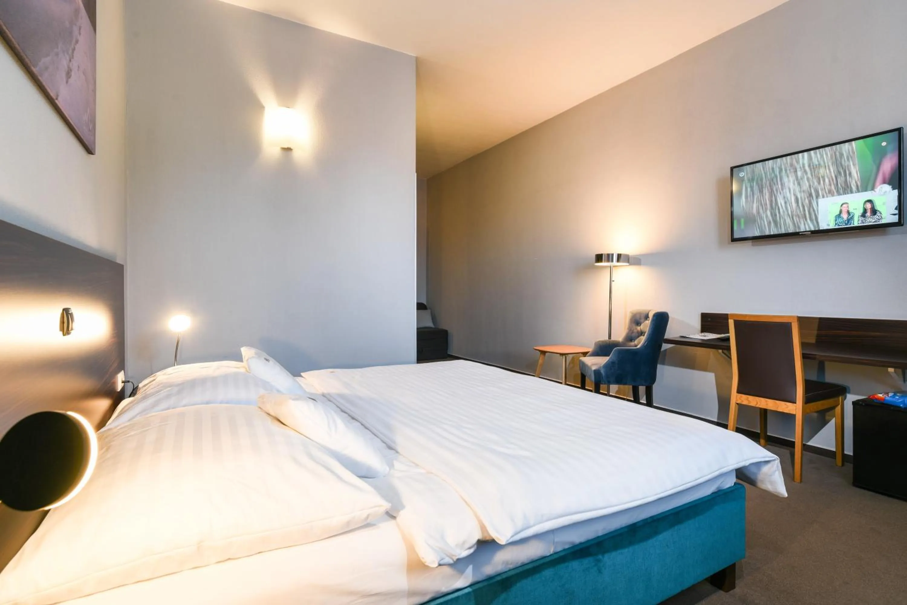 Bedroom, Bed in BOUTIQUE HOTEL11 with rooftop SPA