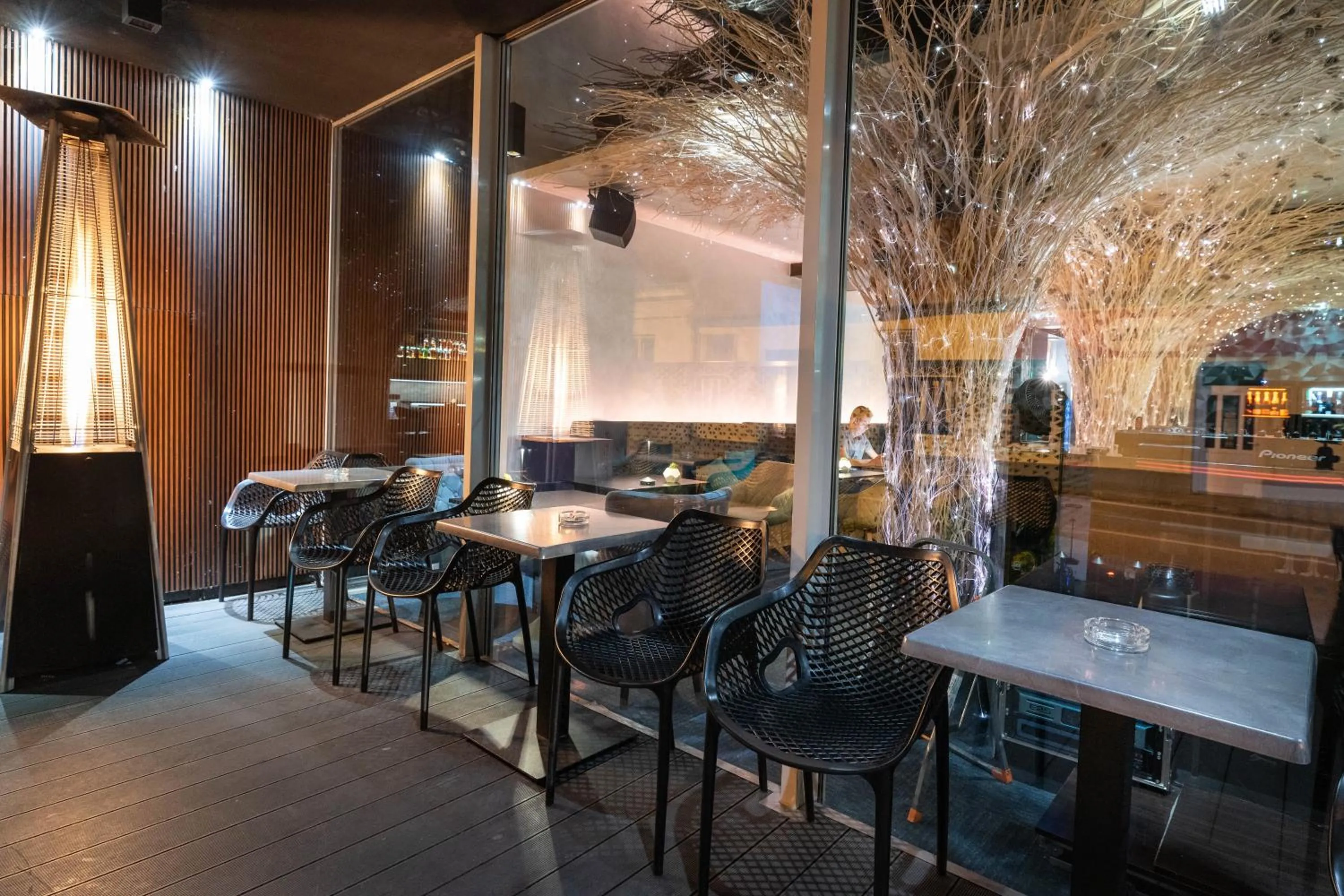 Lobby or reception in BOUTIQUE HOTEL11 with rooftop SPA