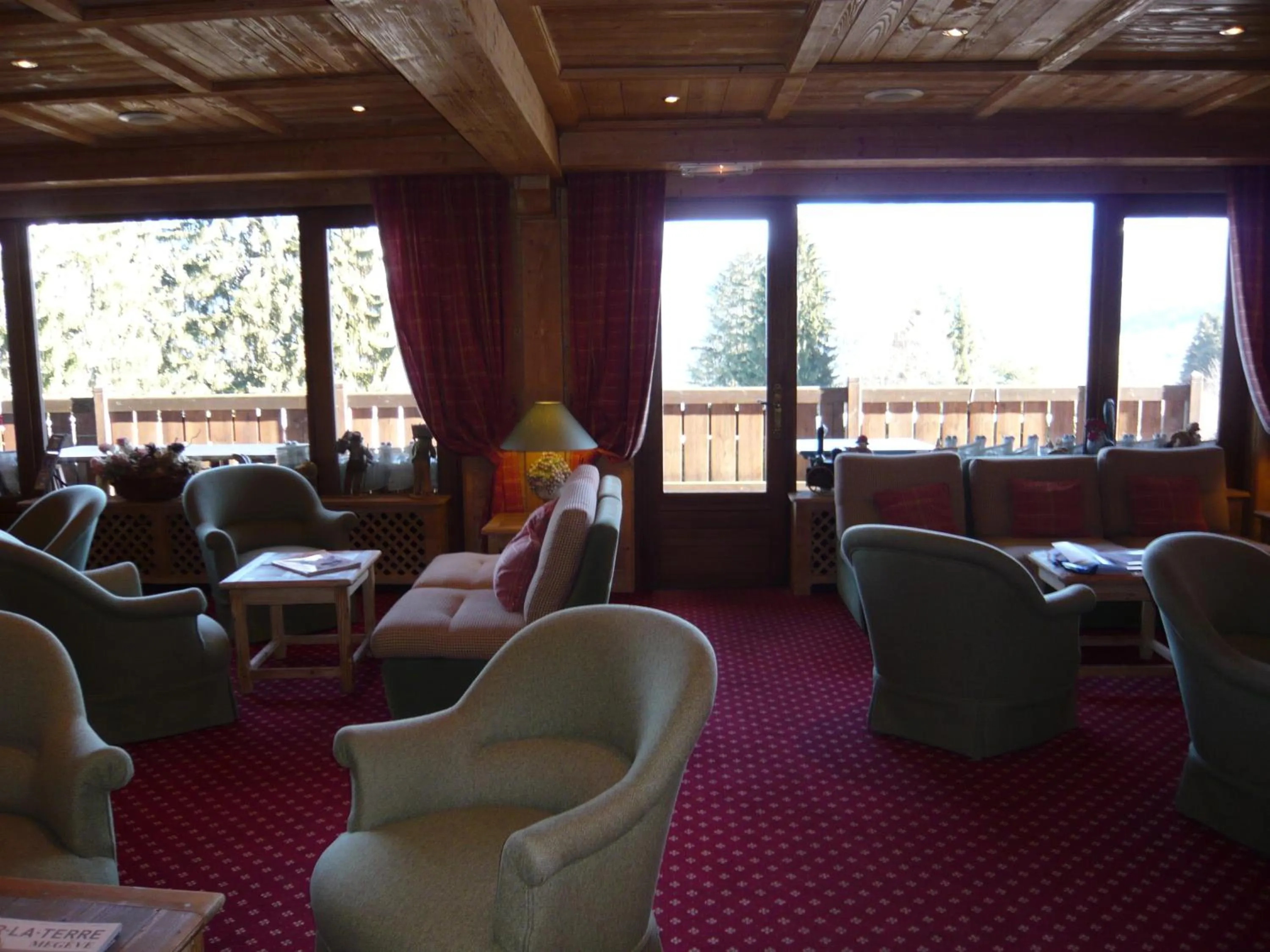 Lounge or bar in Aux Ducs de Savoie