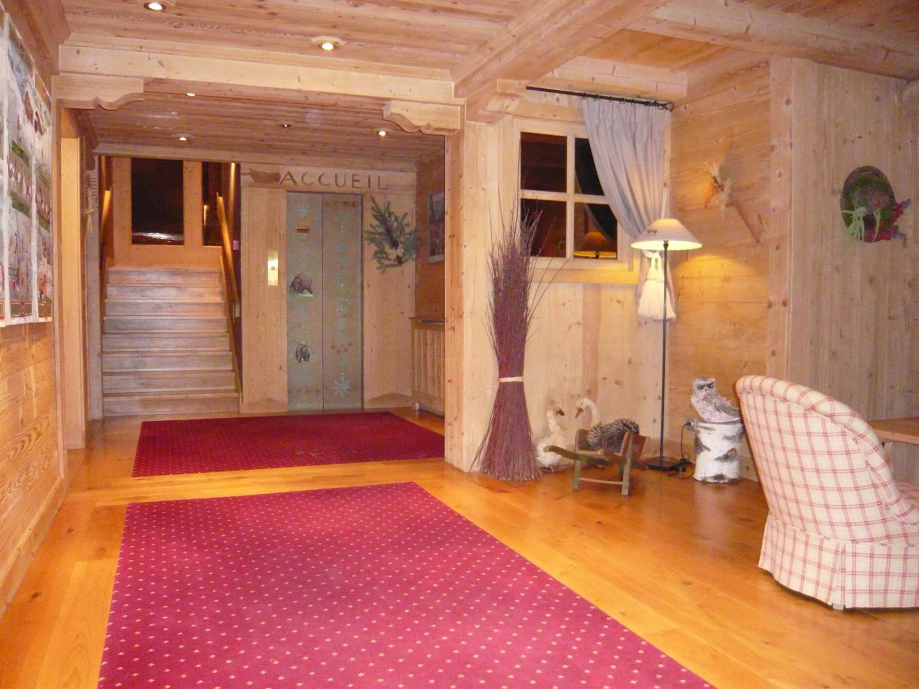 Lobby or reception, Bed in Aux Ducs de Savoie