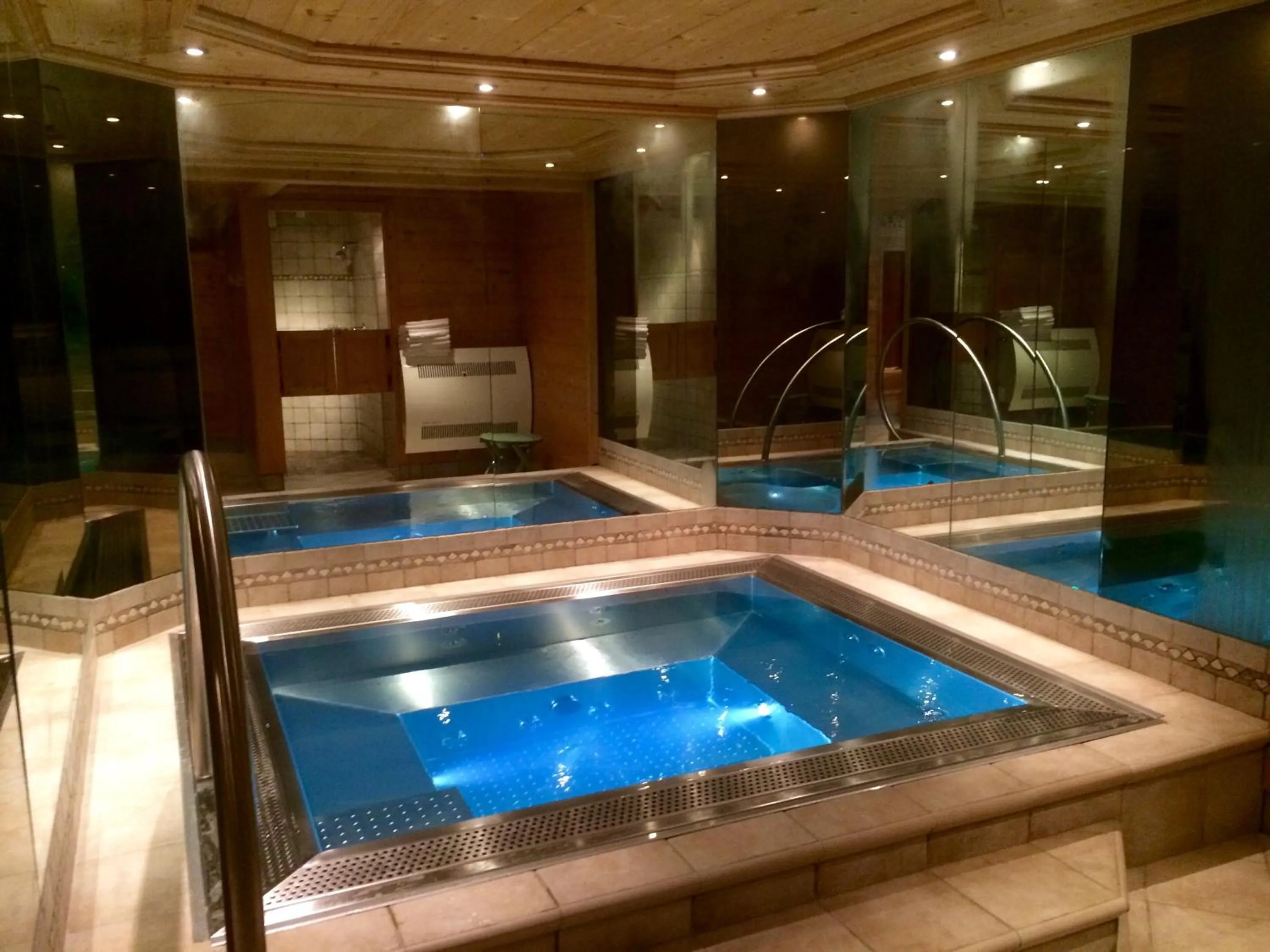 Spa and wellness centre/facilities in Aux Ducs de Savoie