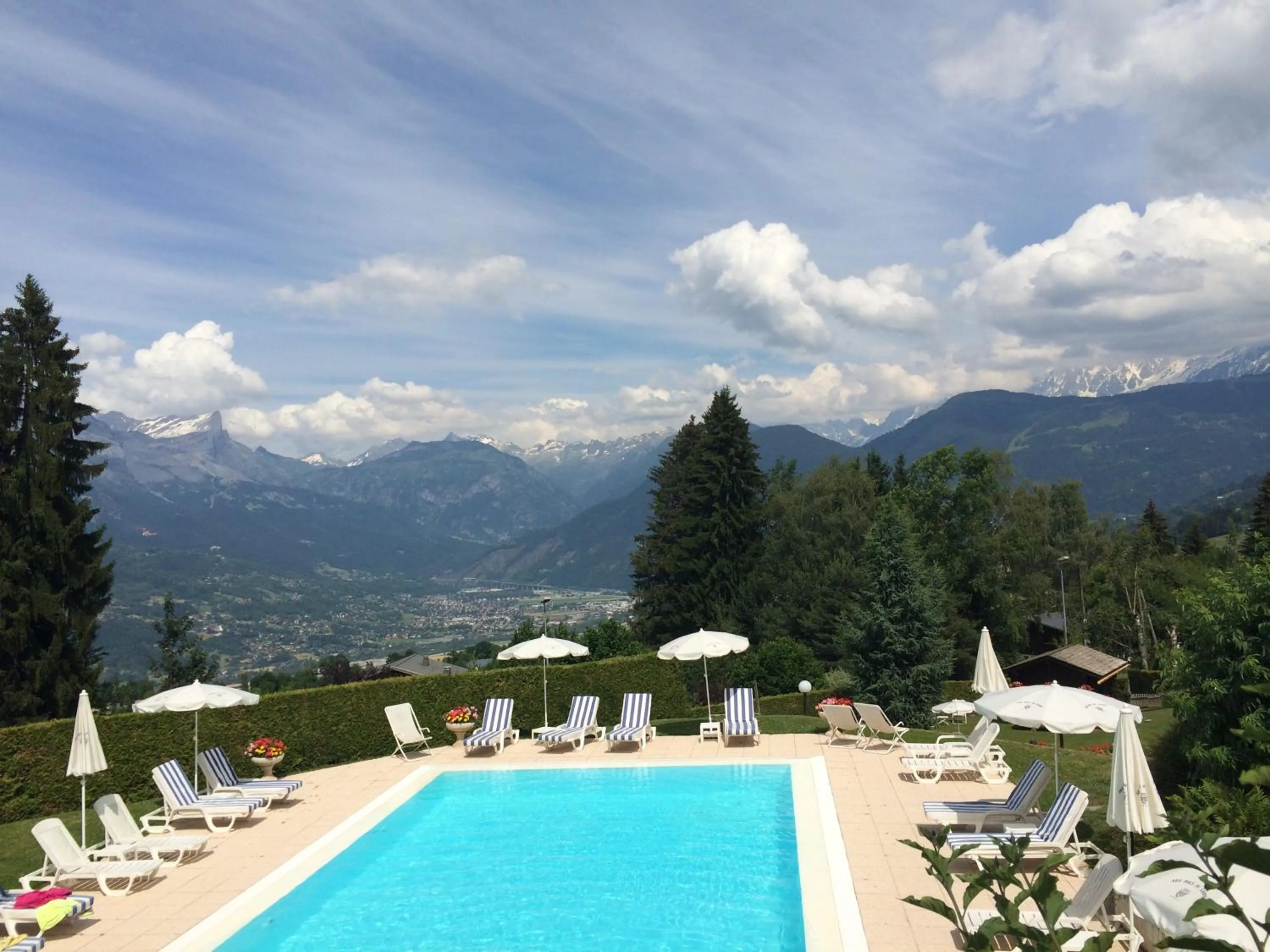 Swimming pool in Aux Ducs de Savoie