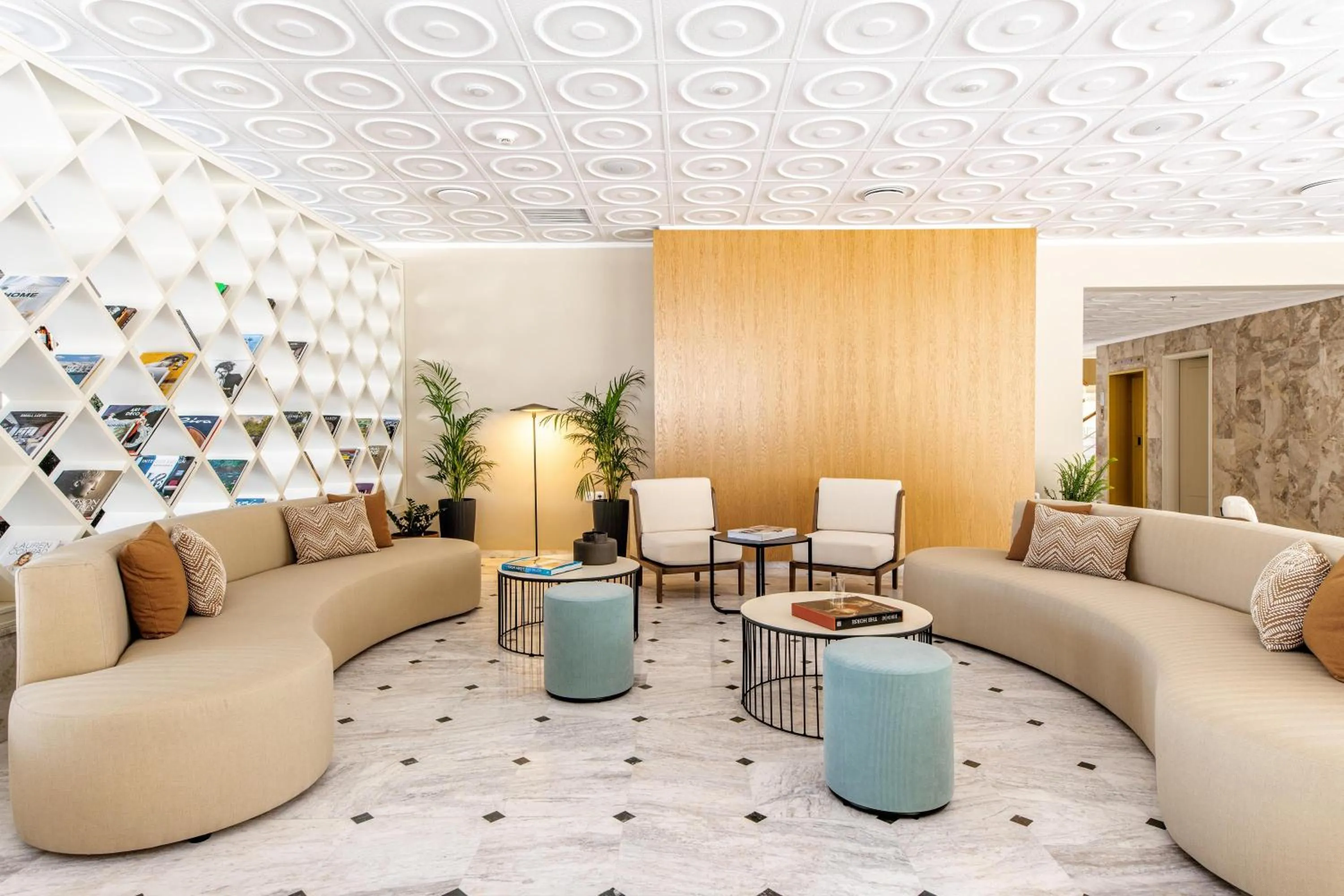 Lobby or reception in Brown Beach Chalkida Resort, a member of Brown Hotels