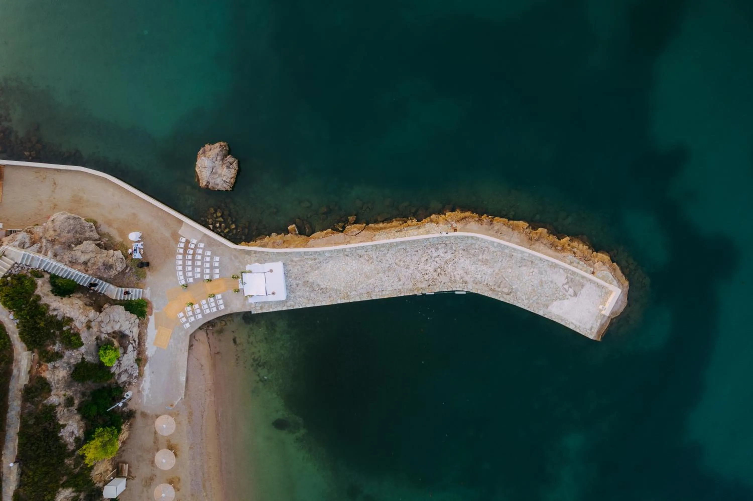 wedding in Brown Beach Chalkida Resort, a member of Brown Hotels