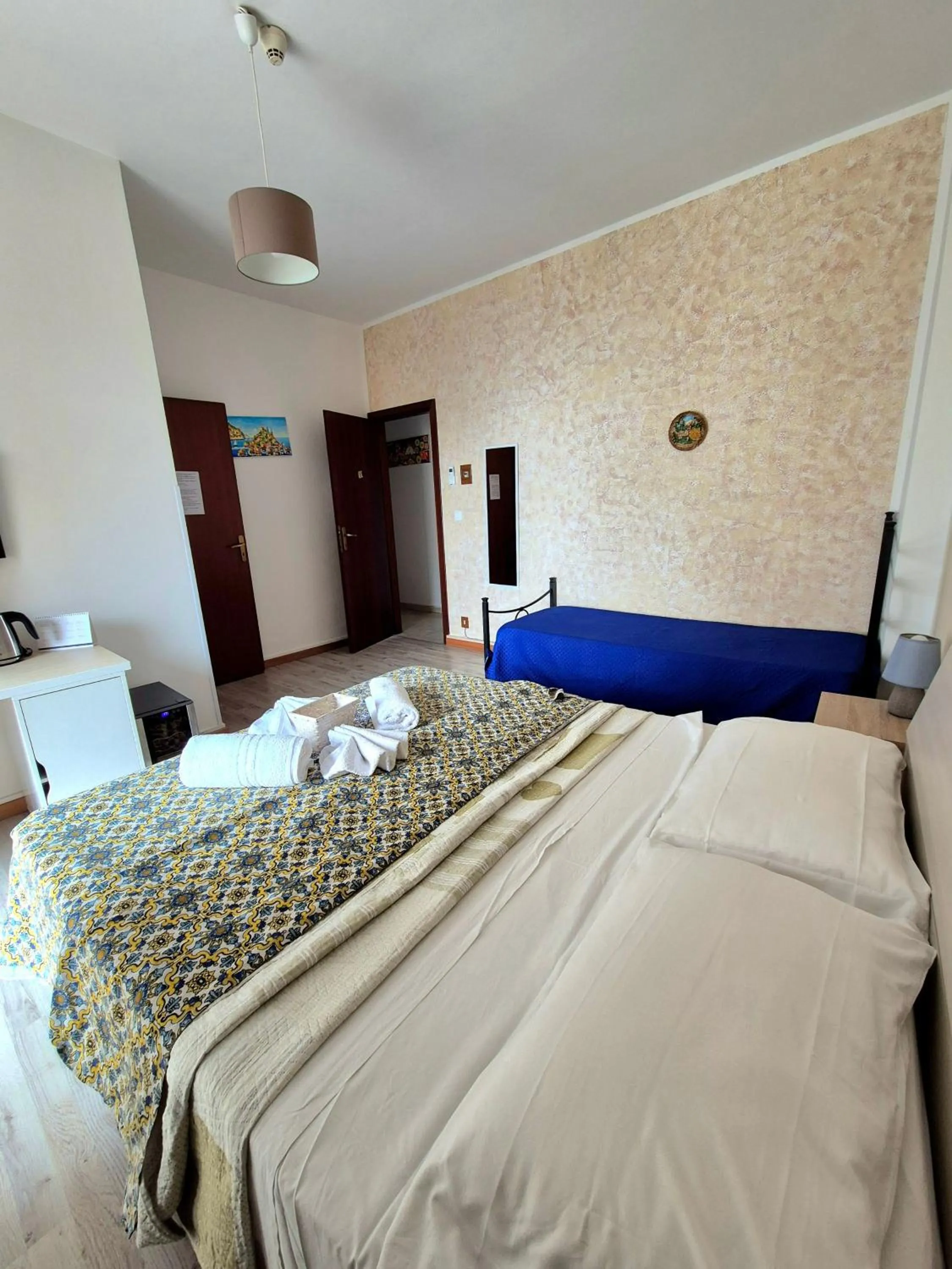 Bedroom, Bed in Bella Taormina