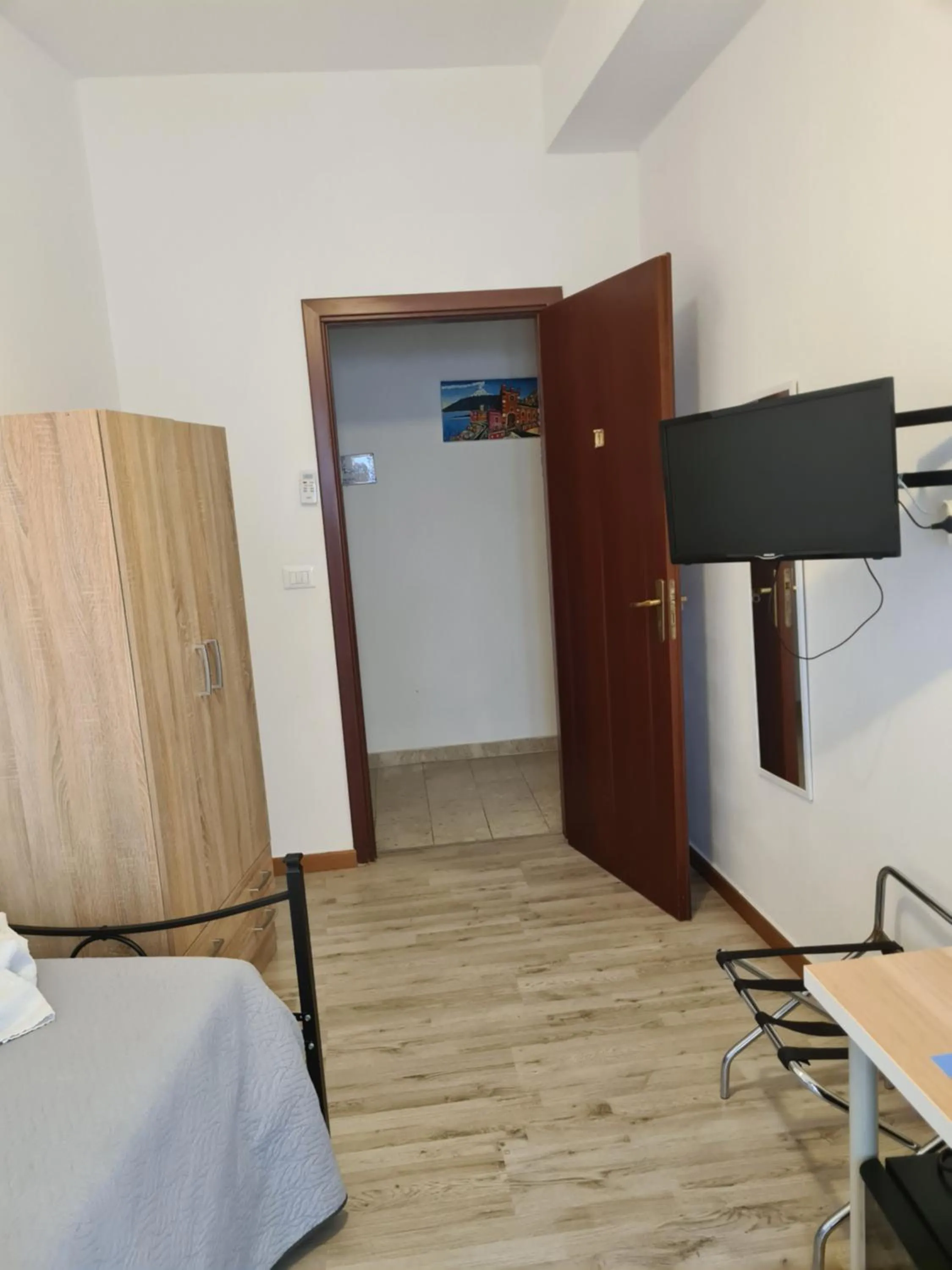 Bedroom, Bed in Bella Taormina