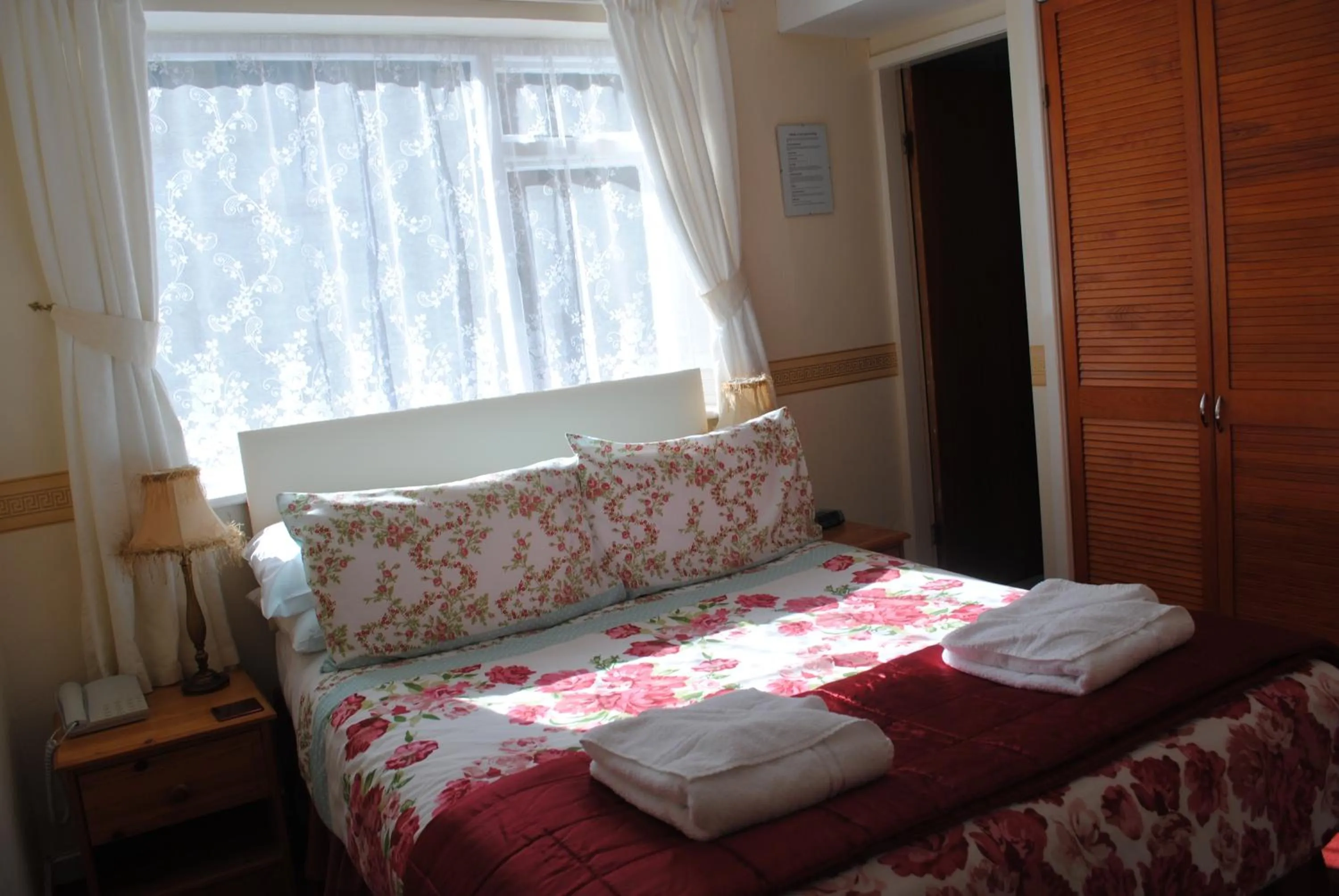 Bed in Craig-Ard Hotel