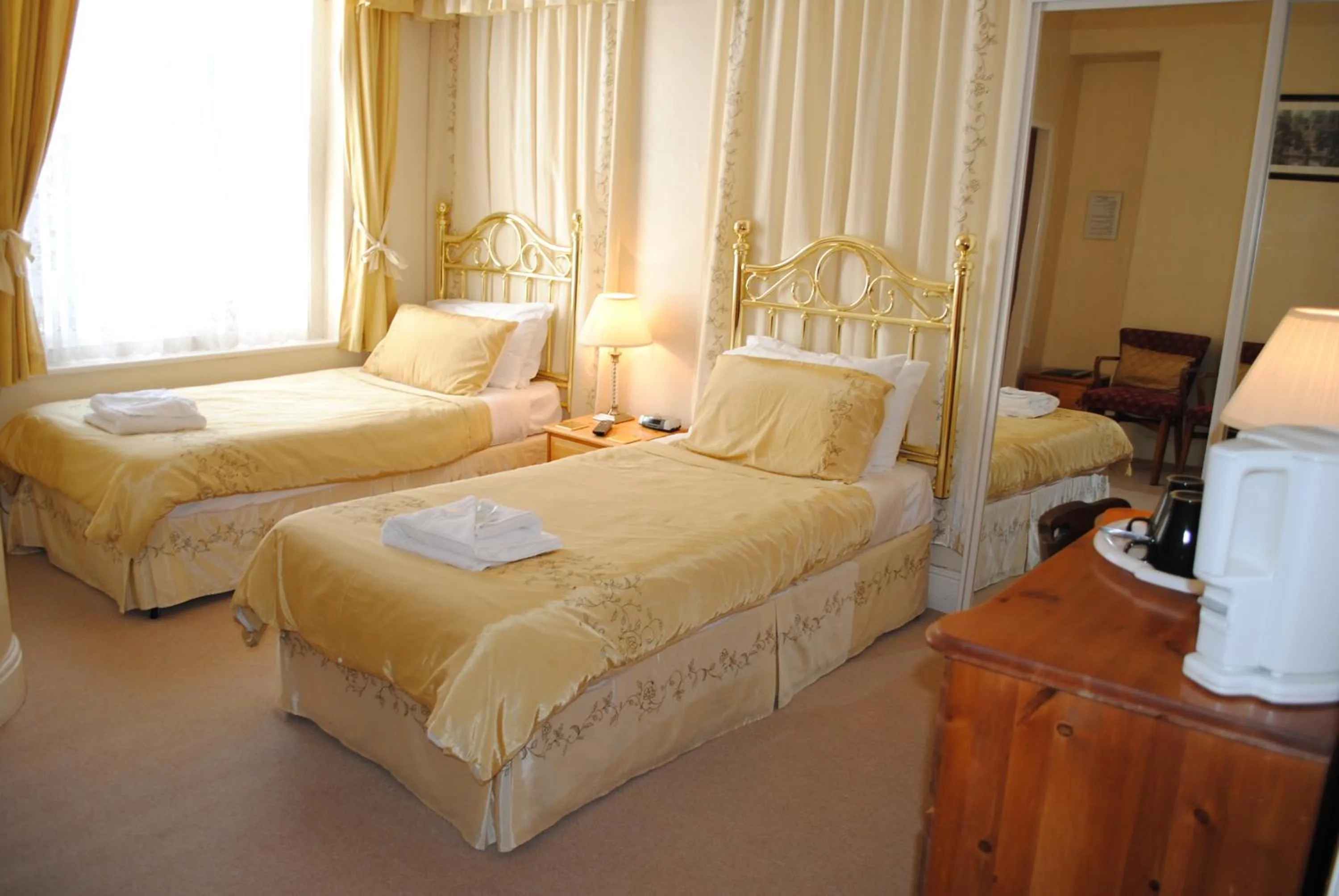 Bed in Craig-Ard Hotel