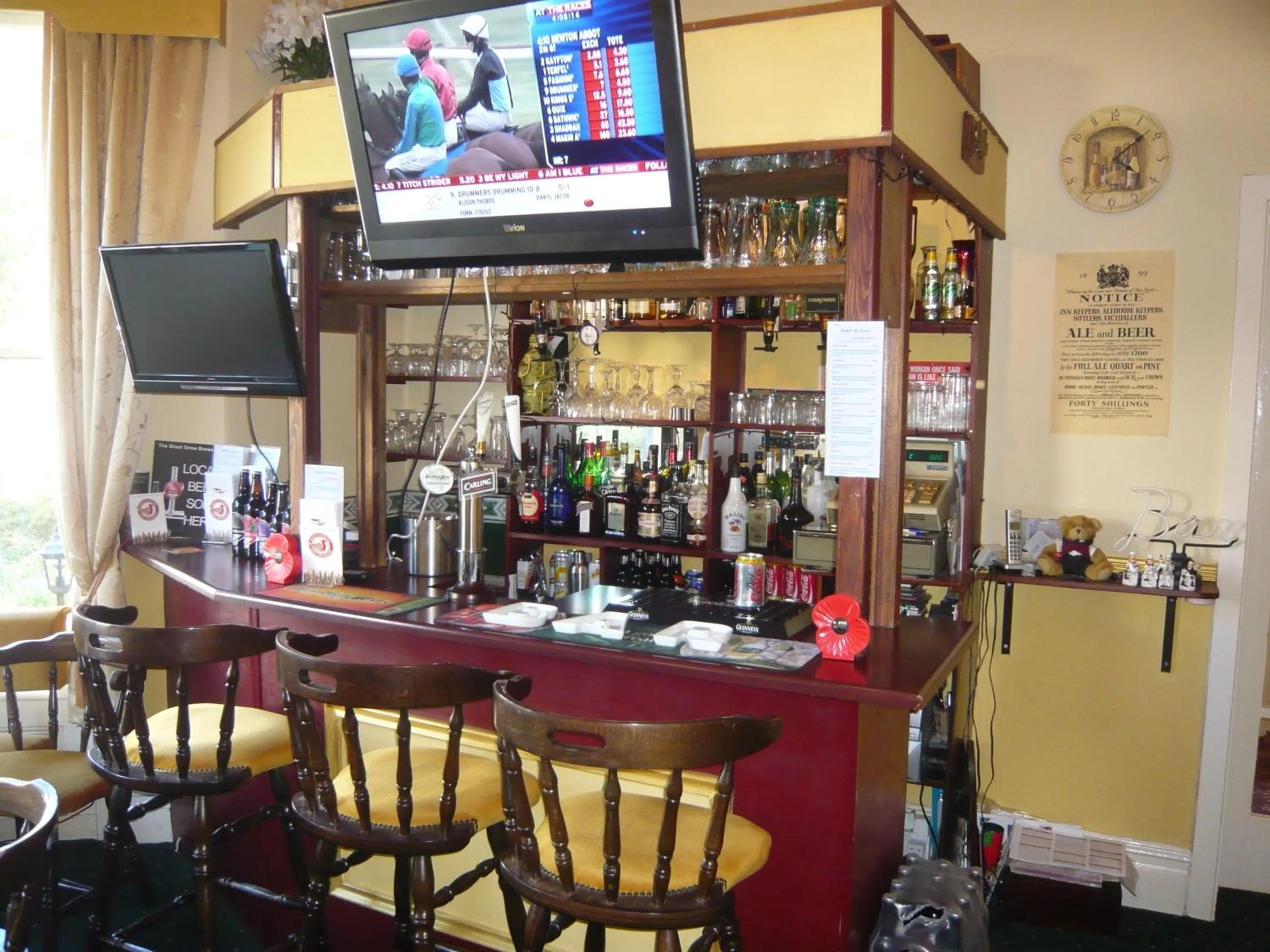 Lounge or bar in Craig-Ard Hotel