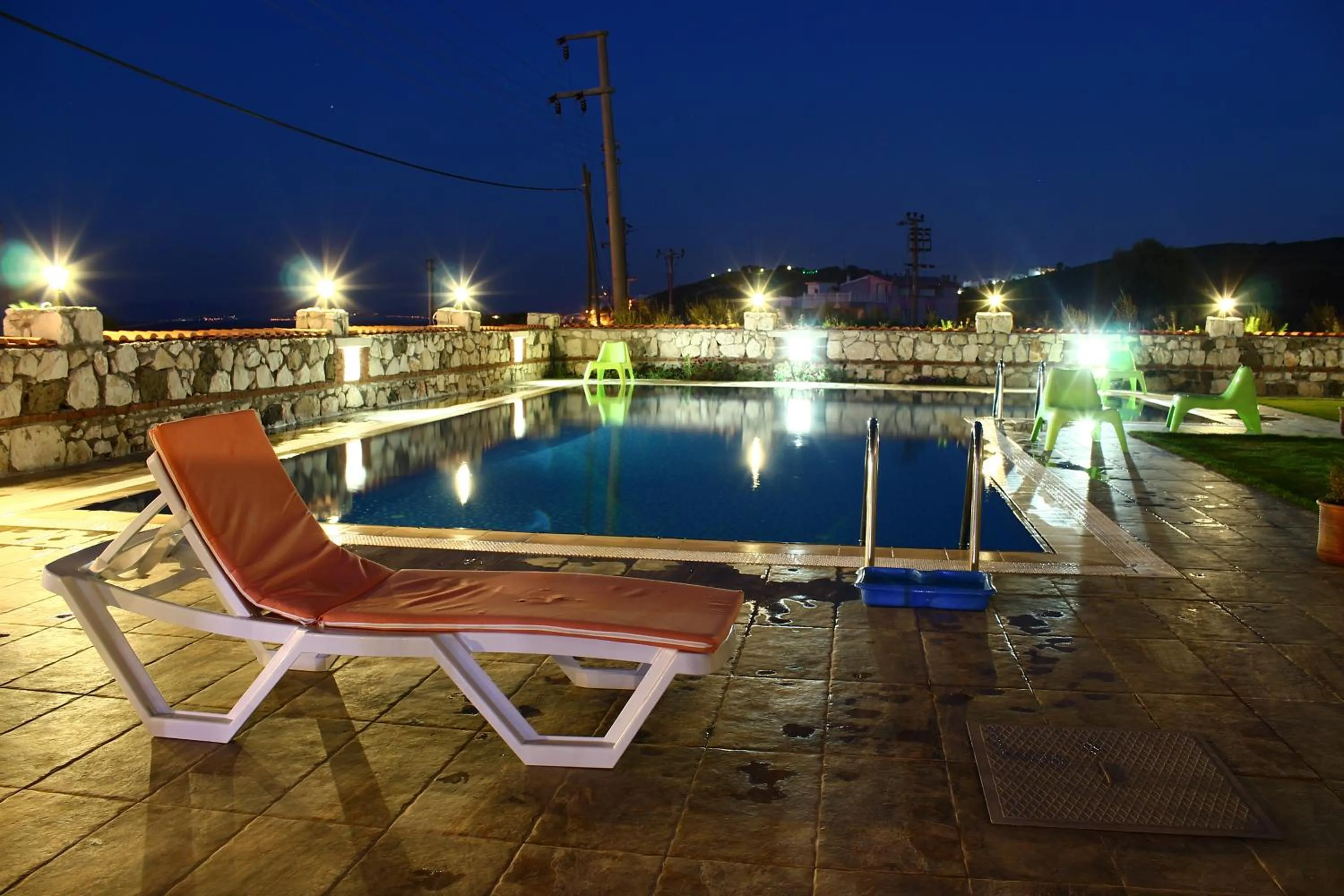 Swimming pool in Karaburun Konak Hotel