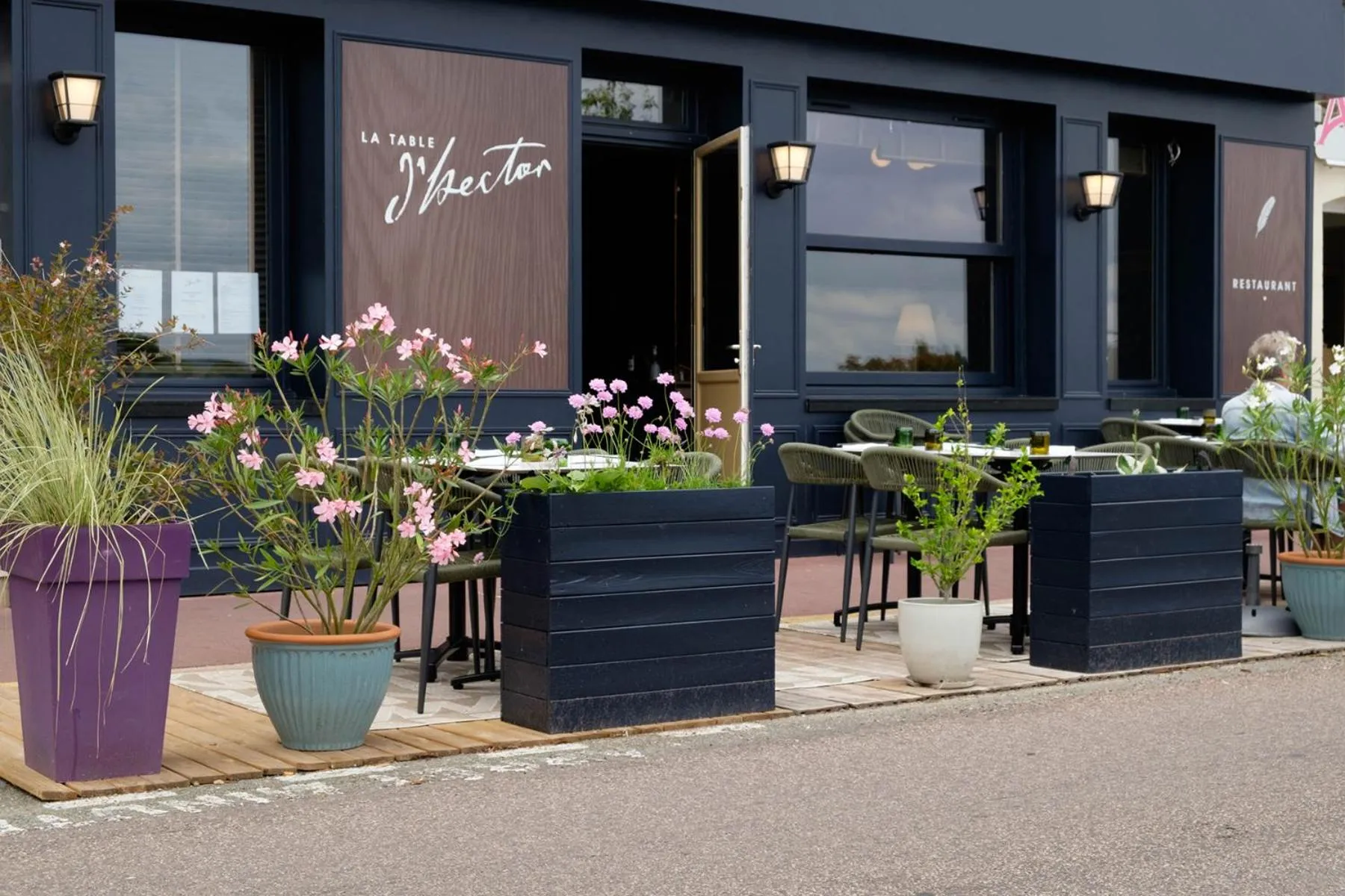 Property building in Logis - Hôtel & Restaurant Le Bellevue